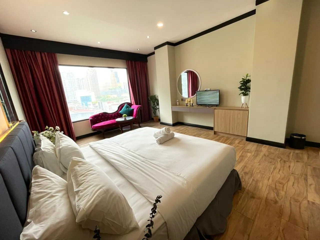 Bed in Kingston Hotel - Jalan Tuanku Abdul Rahman