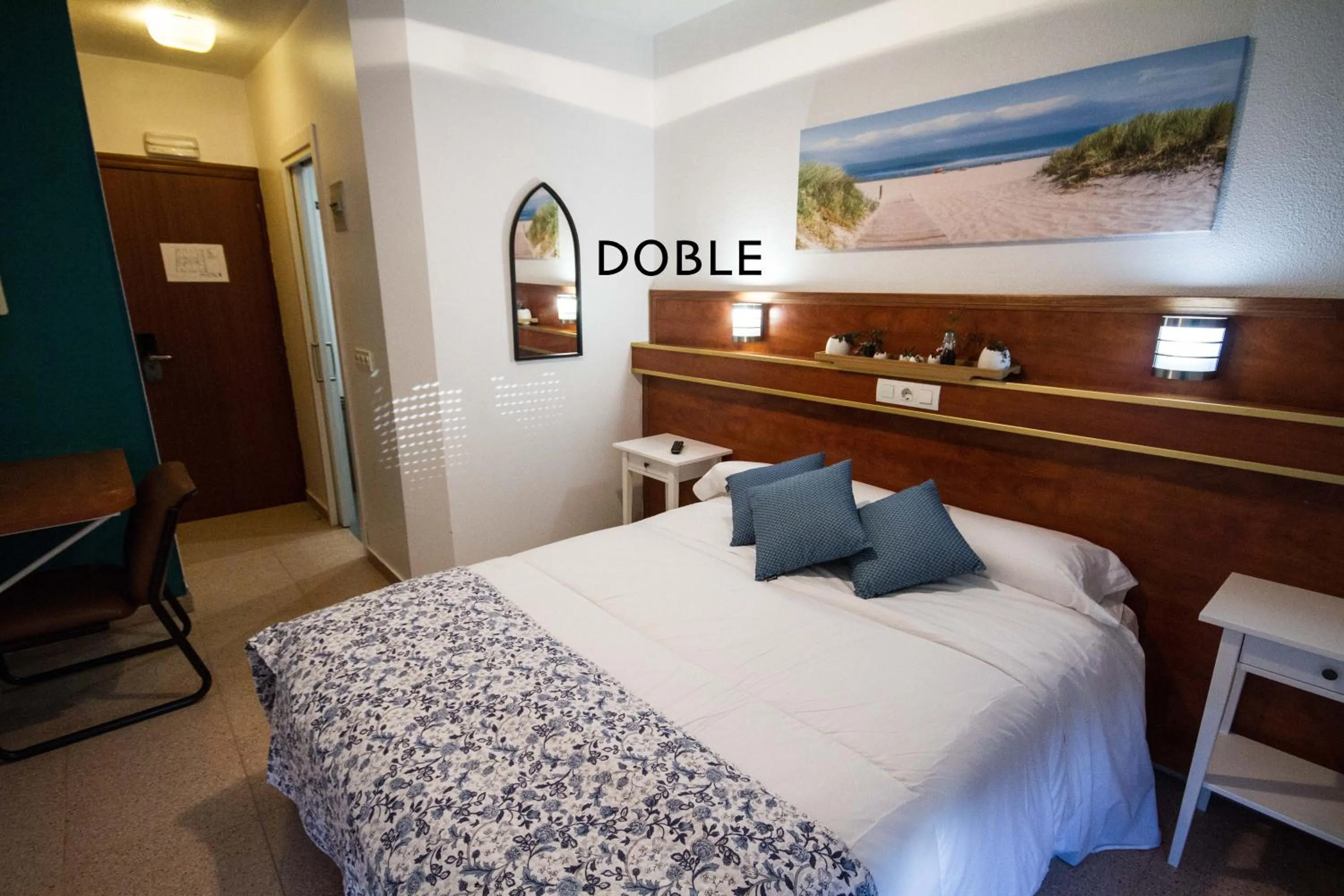 Photo of the whole room, Bed in Hotel Ria de Bilbao