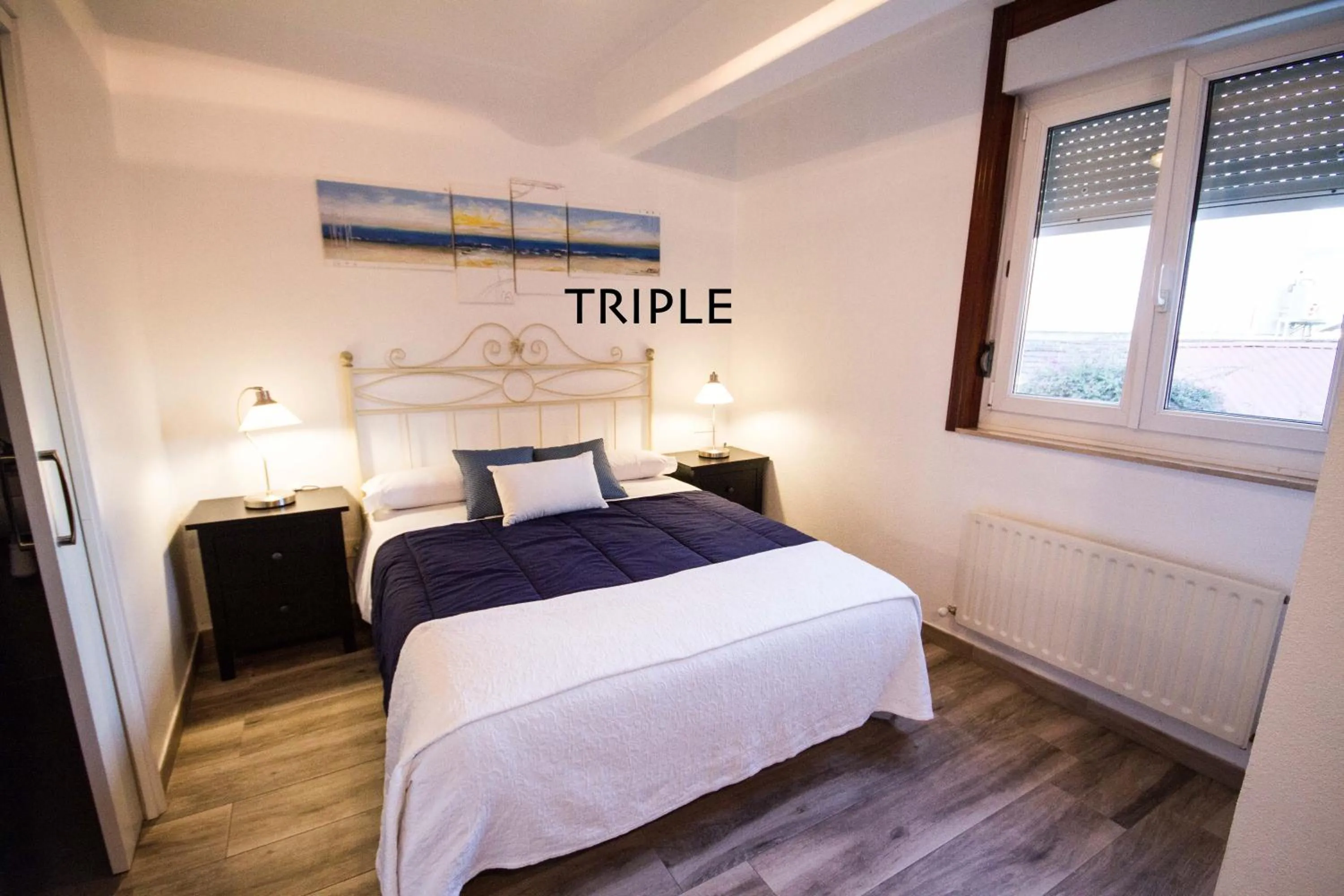 Photo of the whole room, Bed in Hotel Ria de Bilbao