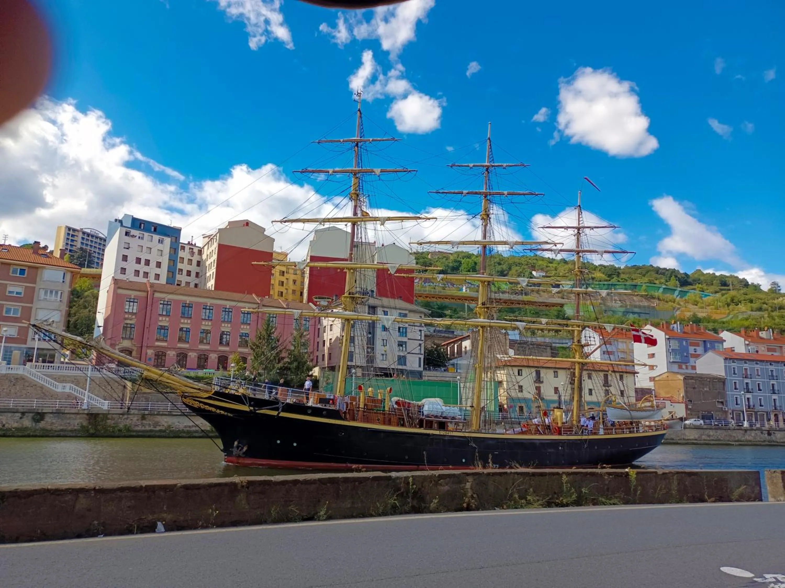 River view in Hotel Ria de Bilbao