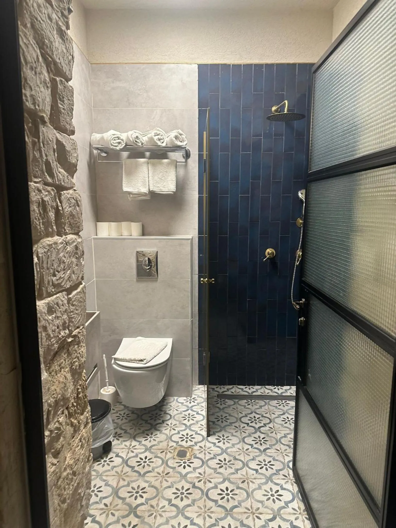 Bathroom in וילה תהילה המחודש - The new Villa Tehila