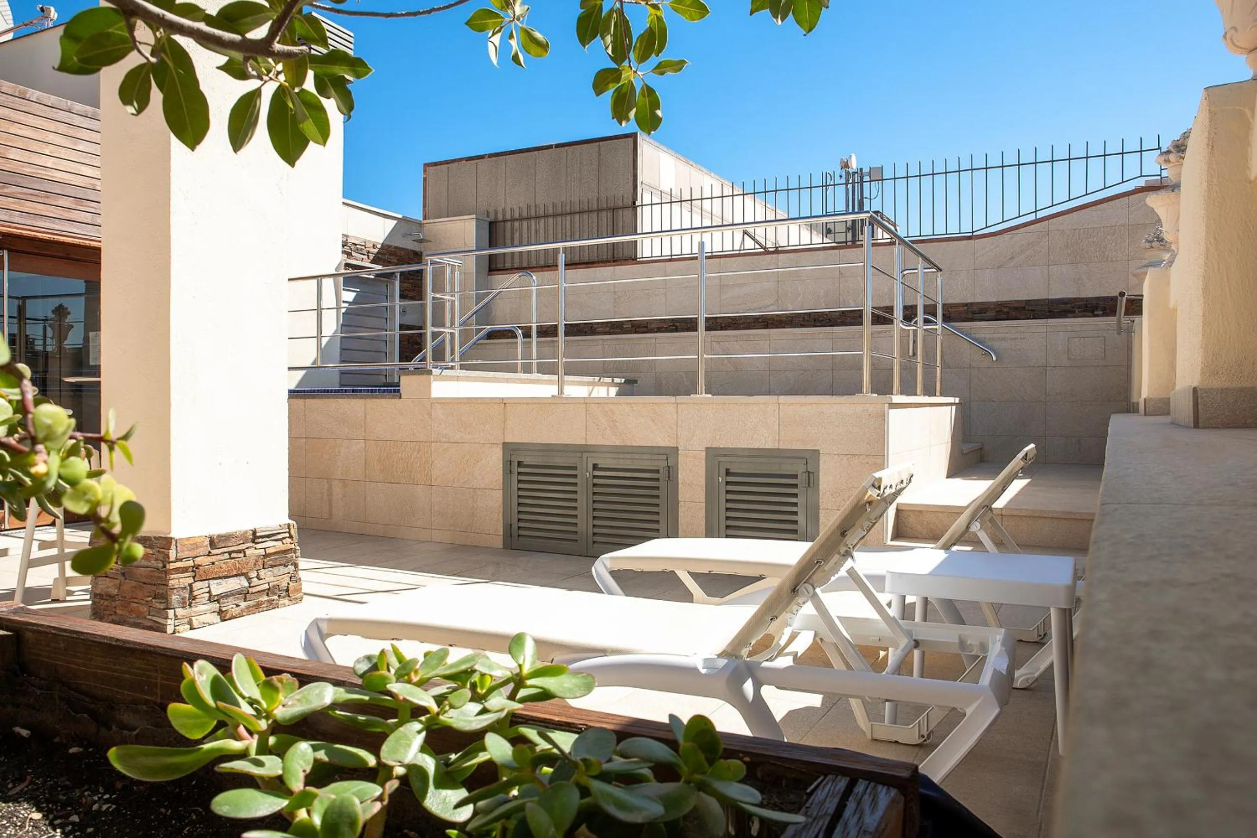 Property building in Ciutat Vella