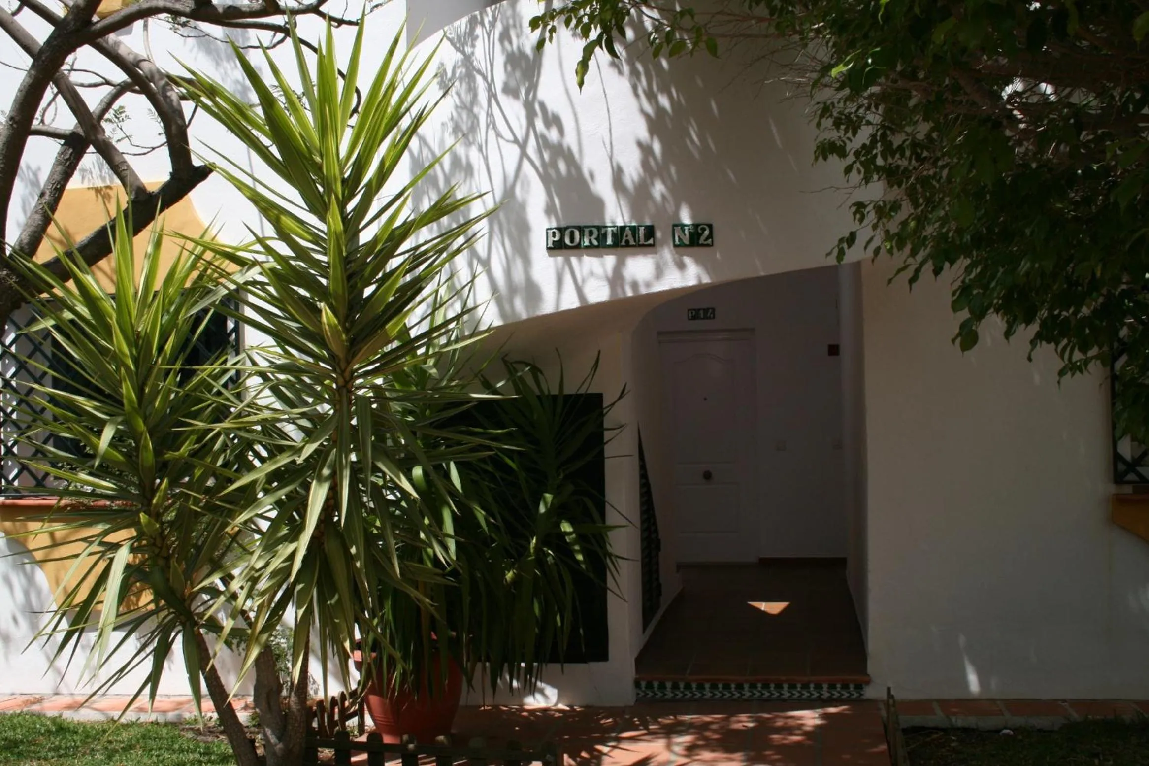 Patio in Apartamentos Las Rosas de Capistrano
