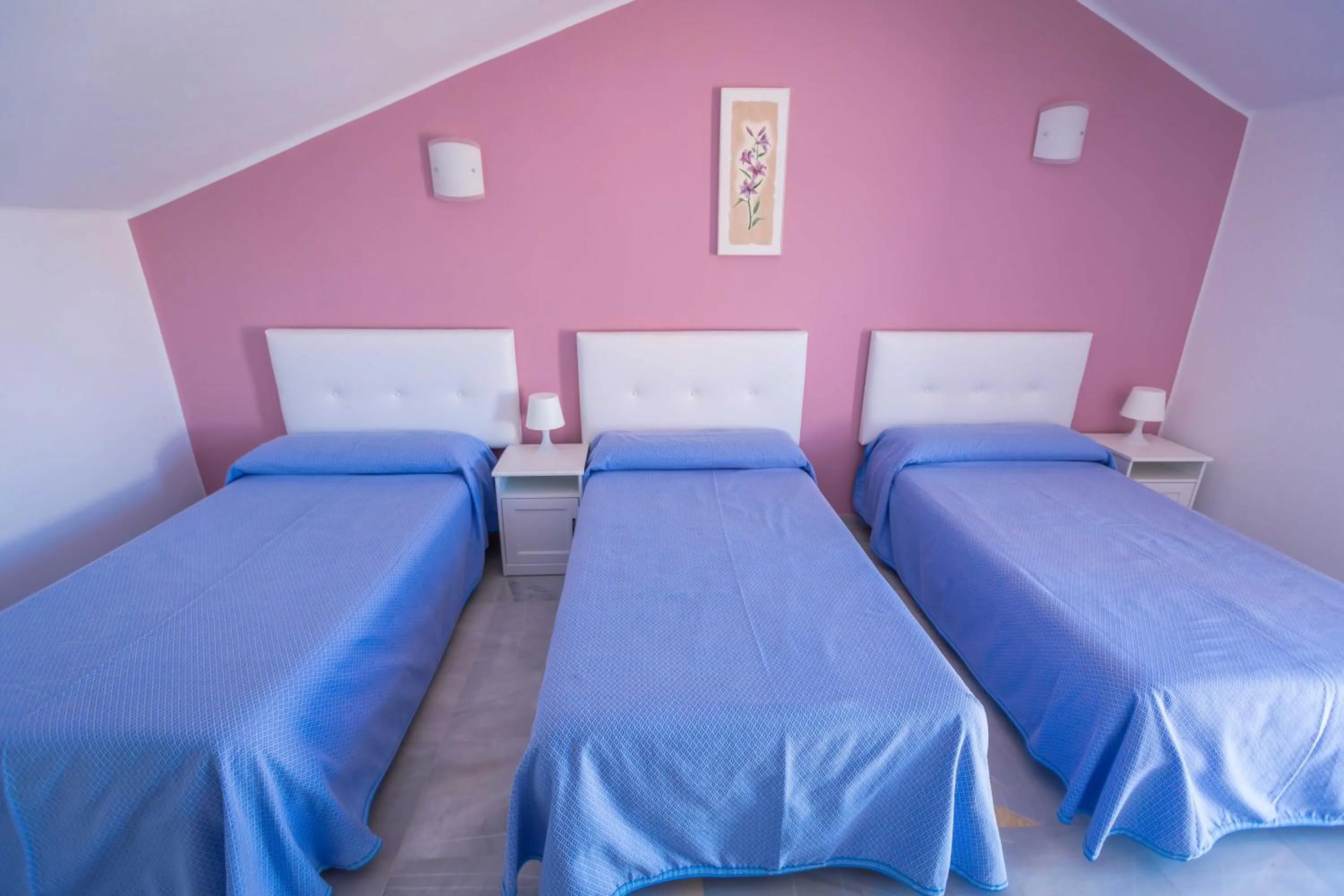 Bed in Apartamentos Las Rosas de Capistrano