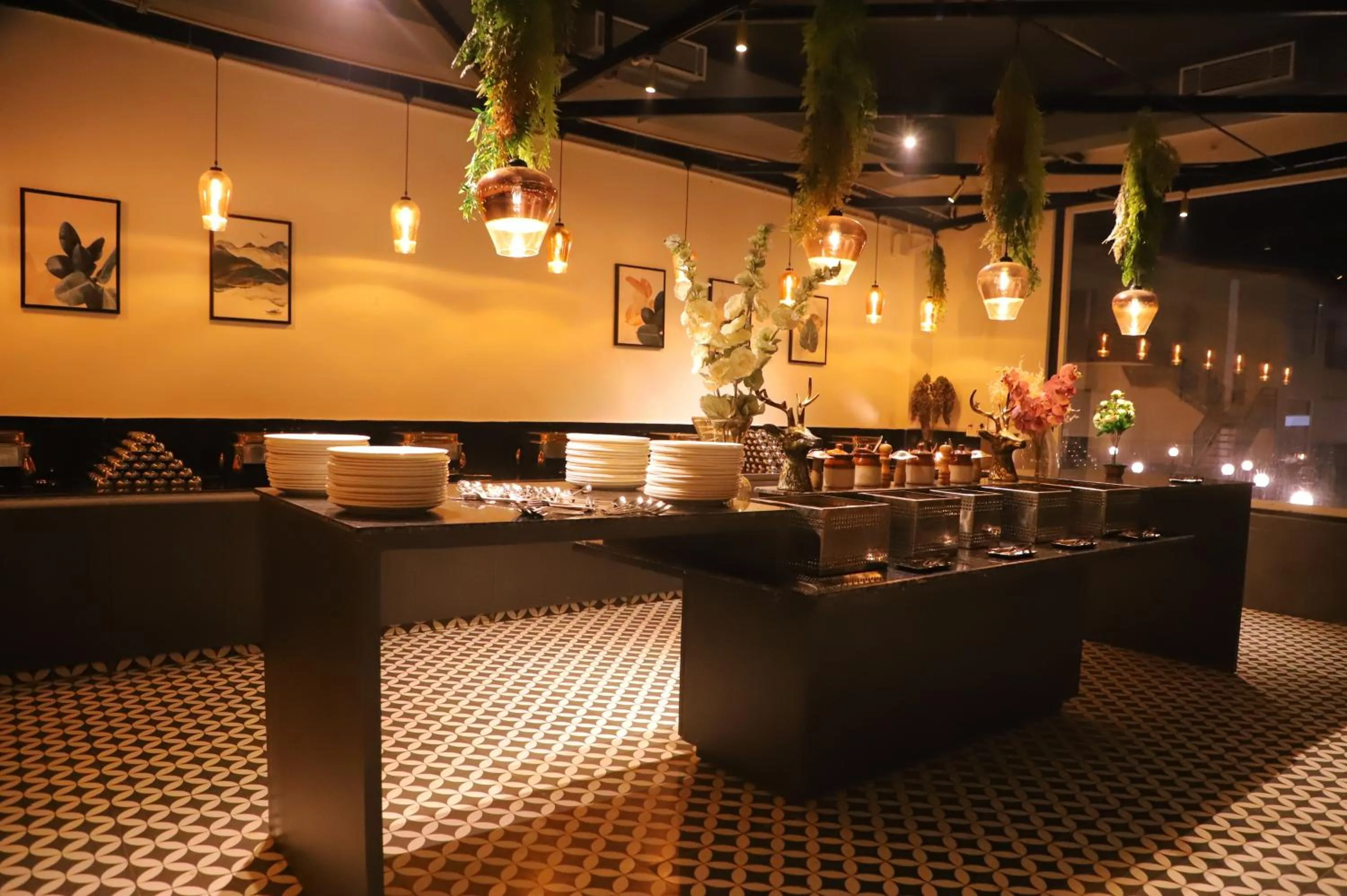 Restaurant/places to eat in ANANTUM GATEWAY RESORTS