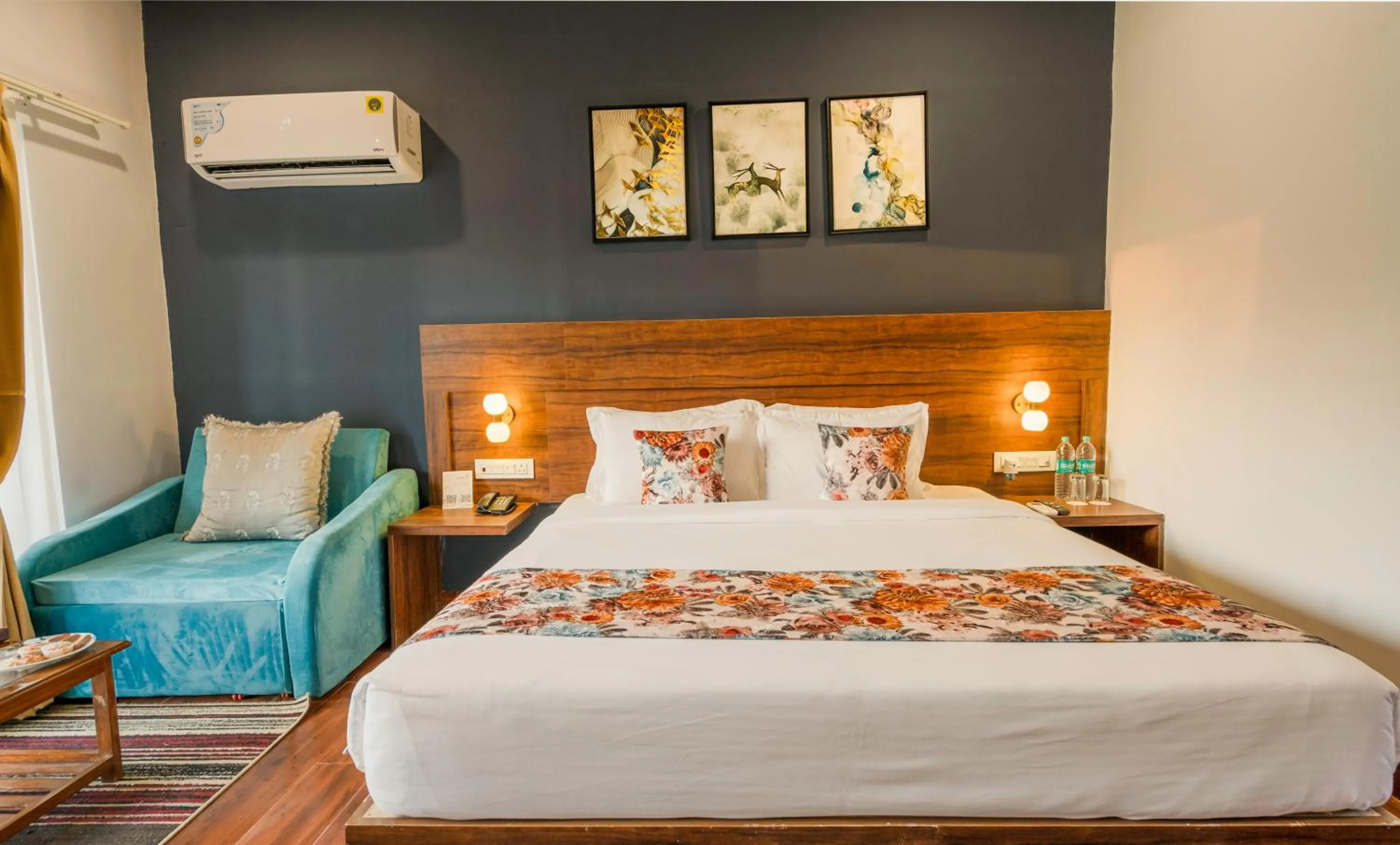 Bed in ANANTUM GATEWAY RESORTS