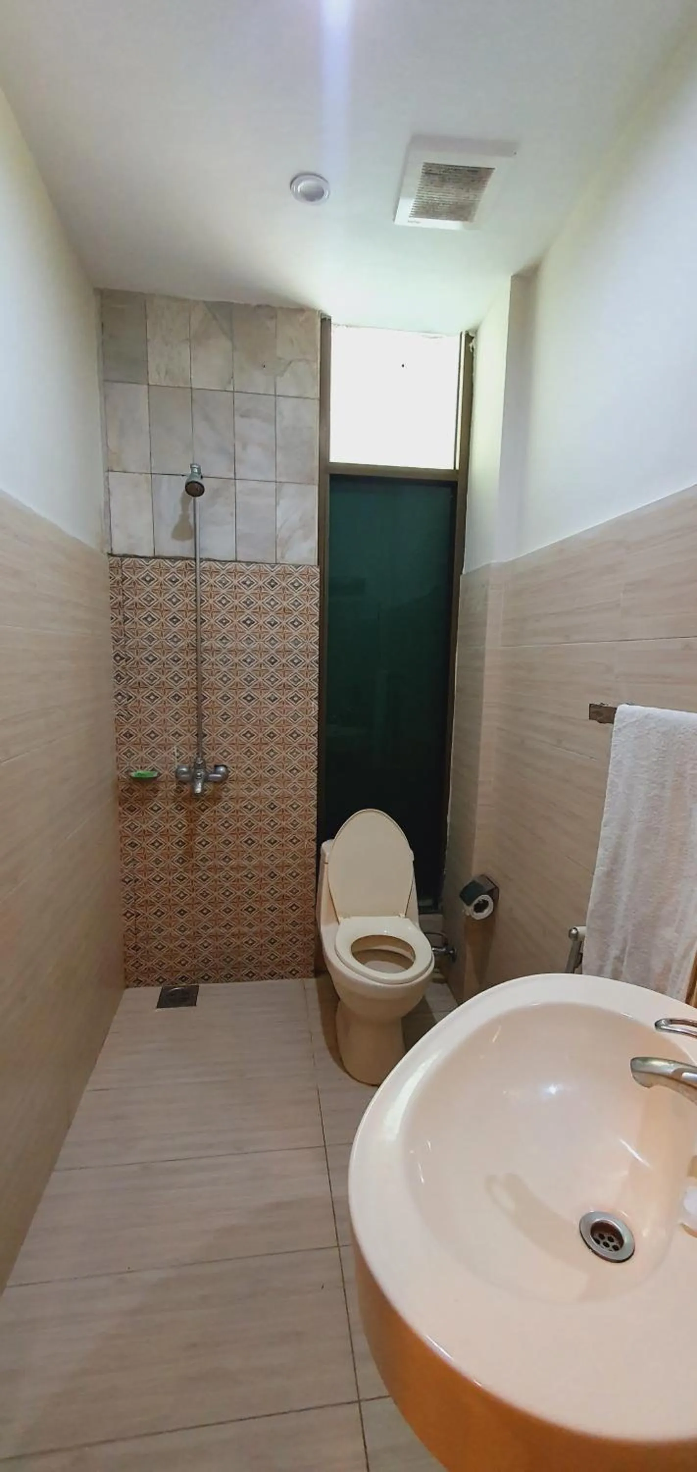 Bathroom in Park View Hotel Gulberg