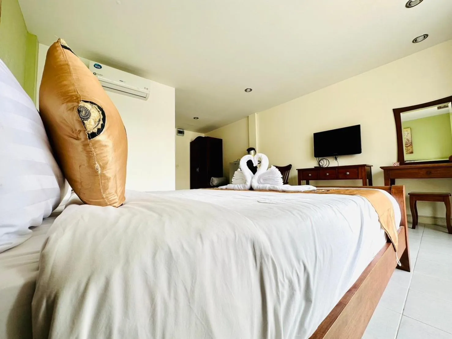 Bed in Sea Boss Homestay