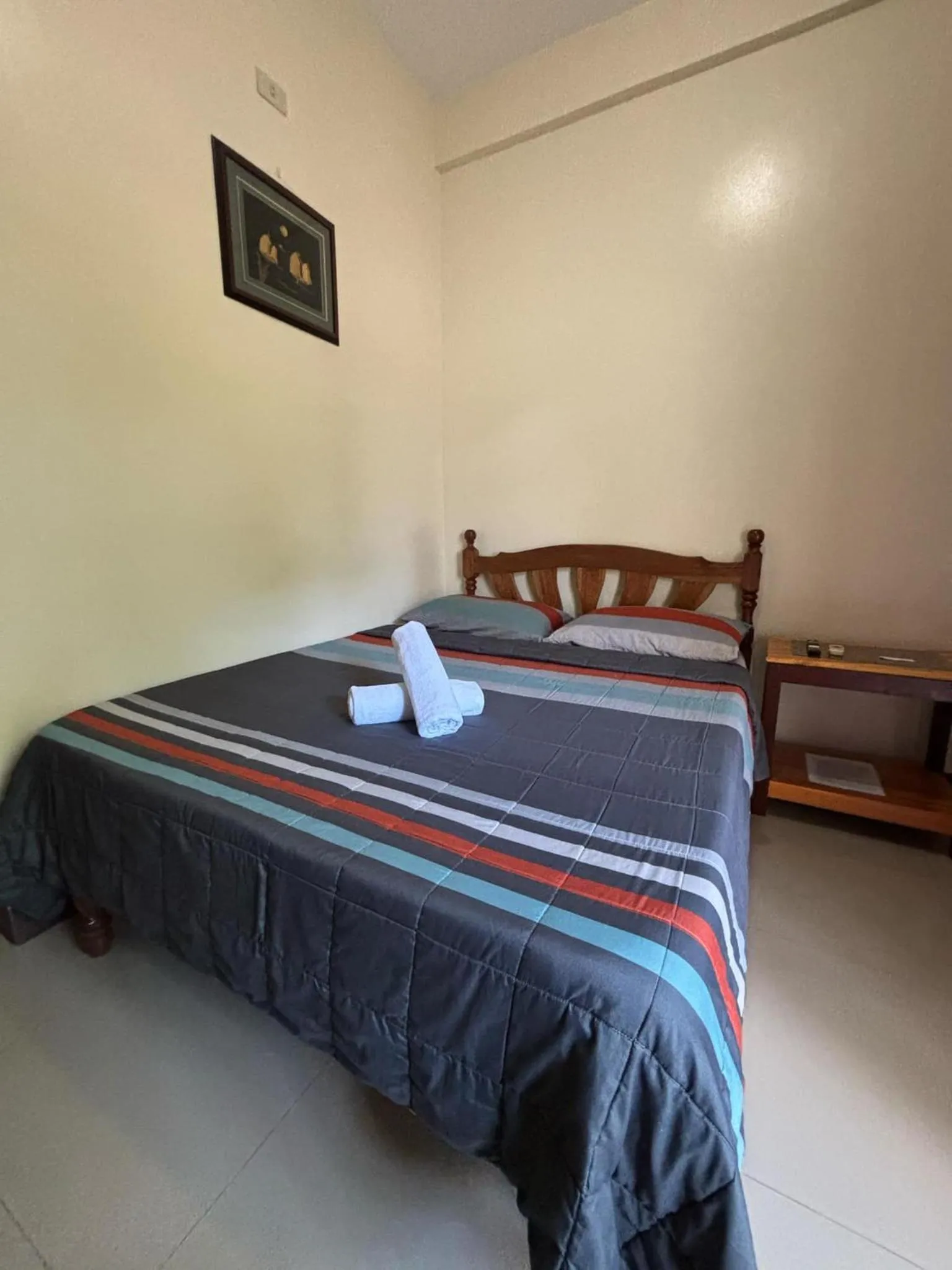 Photo of the whole room, Bed in DIAKOPES INN