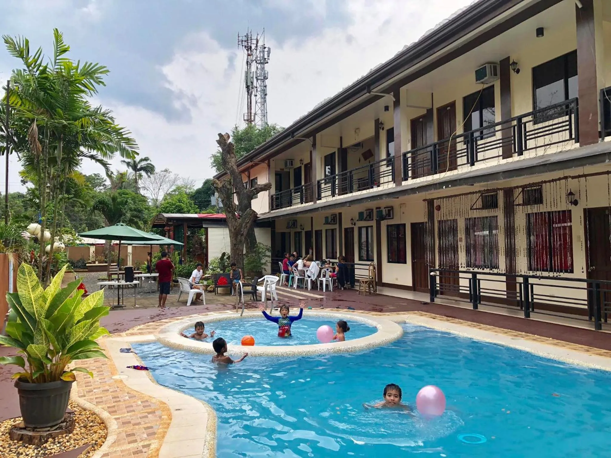 Swimming pool in DIAKOPES INN