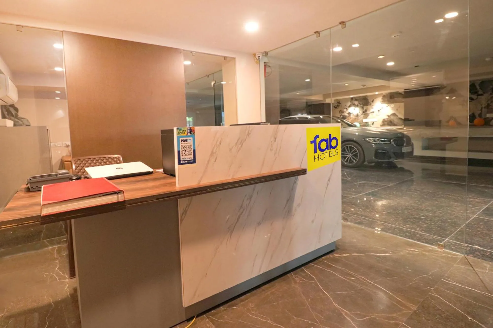 Lobby or reception in FabHotel Prime Shanit