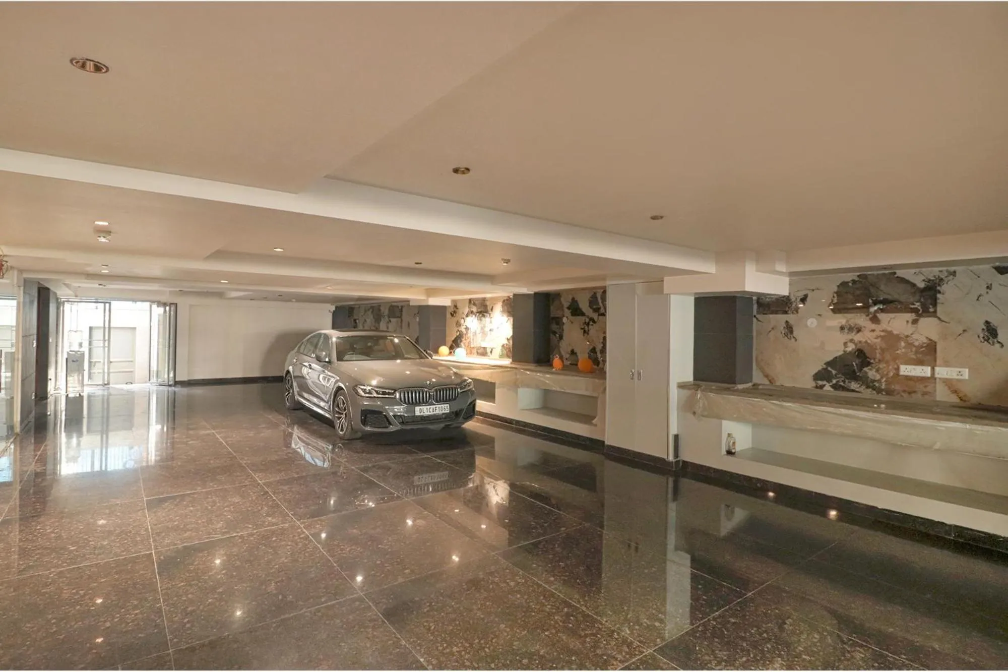 Parking, Bed in FabHotel Prime Shanit