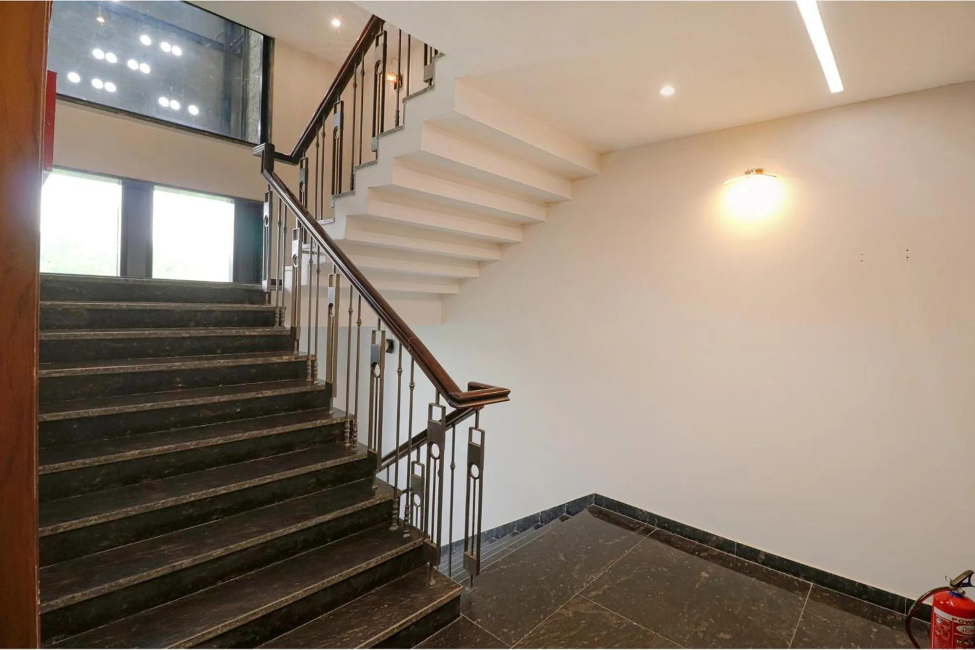 Lobby or reception in FabHotel Prime Shanit