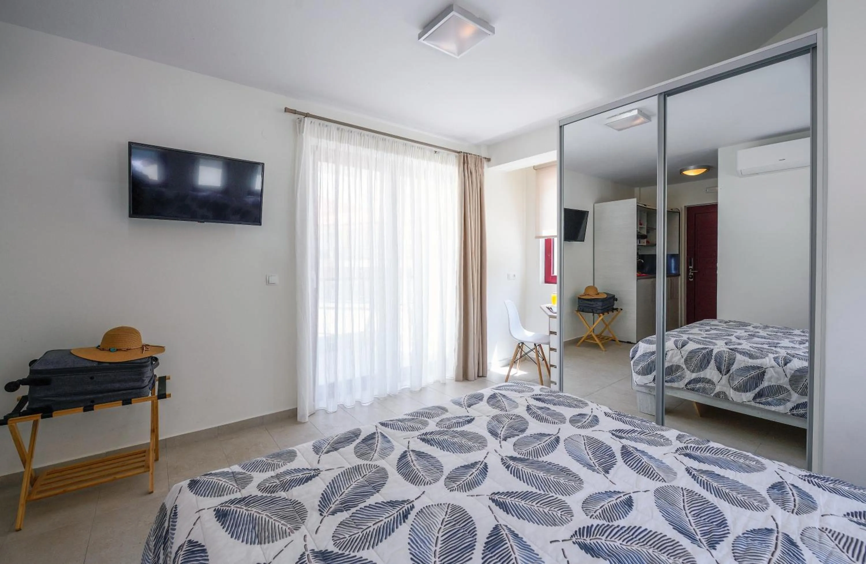 Bed in Elpiniki Luxury Rooms