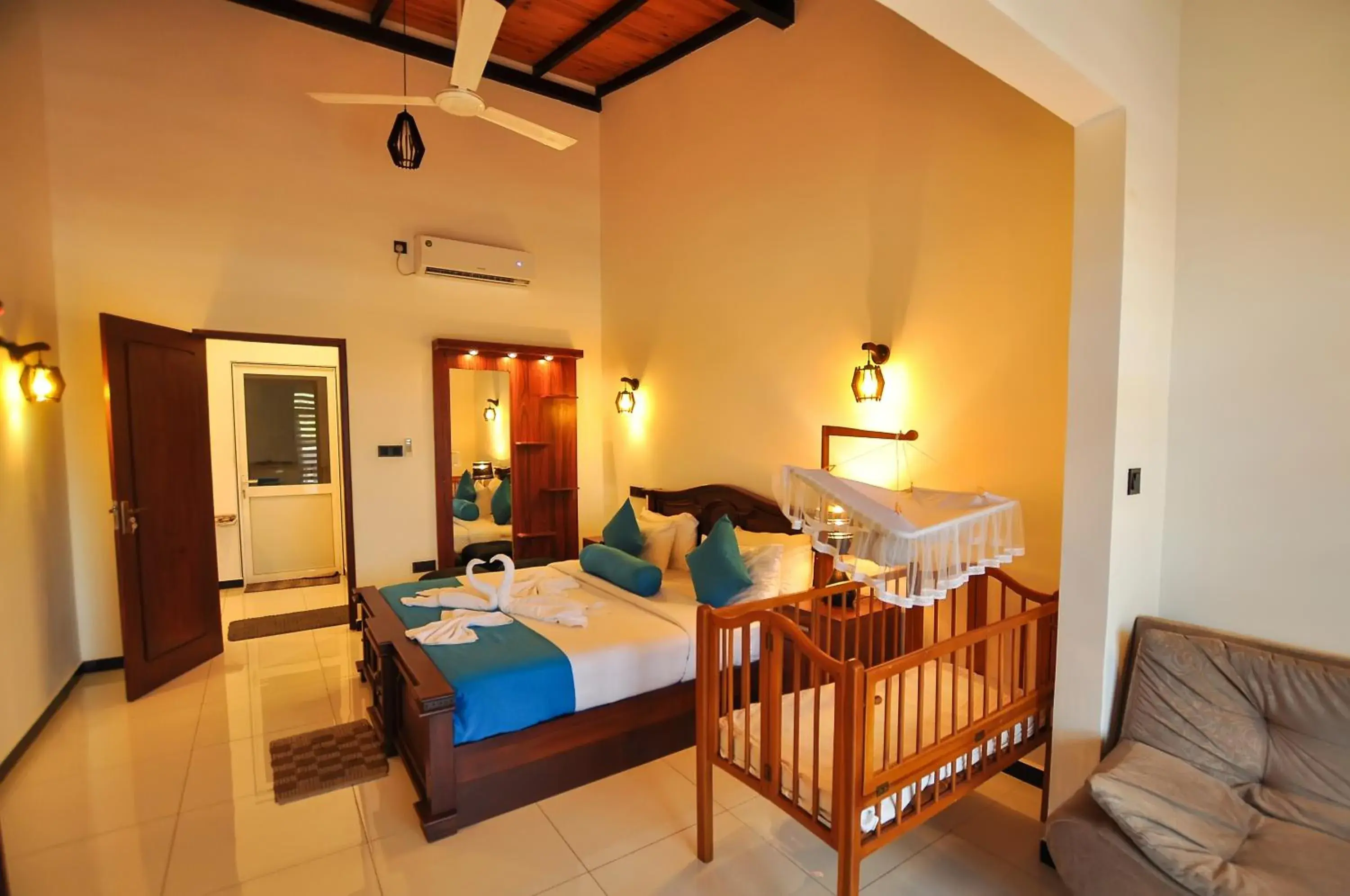 Deluxe Double Room with Balcony - single occupancy in Sachinro Hotel Mirissa Deluxe Double Room with Balcony - single occupancy in Sachinro Hotel Mirissa