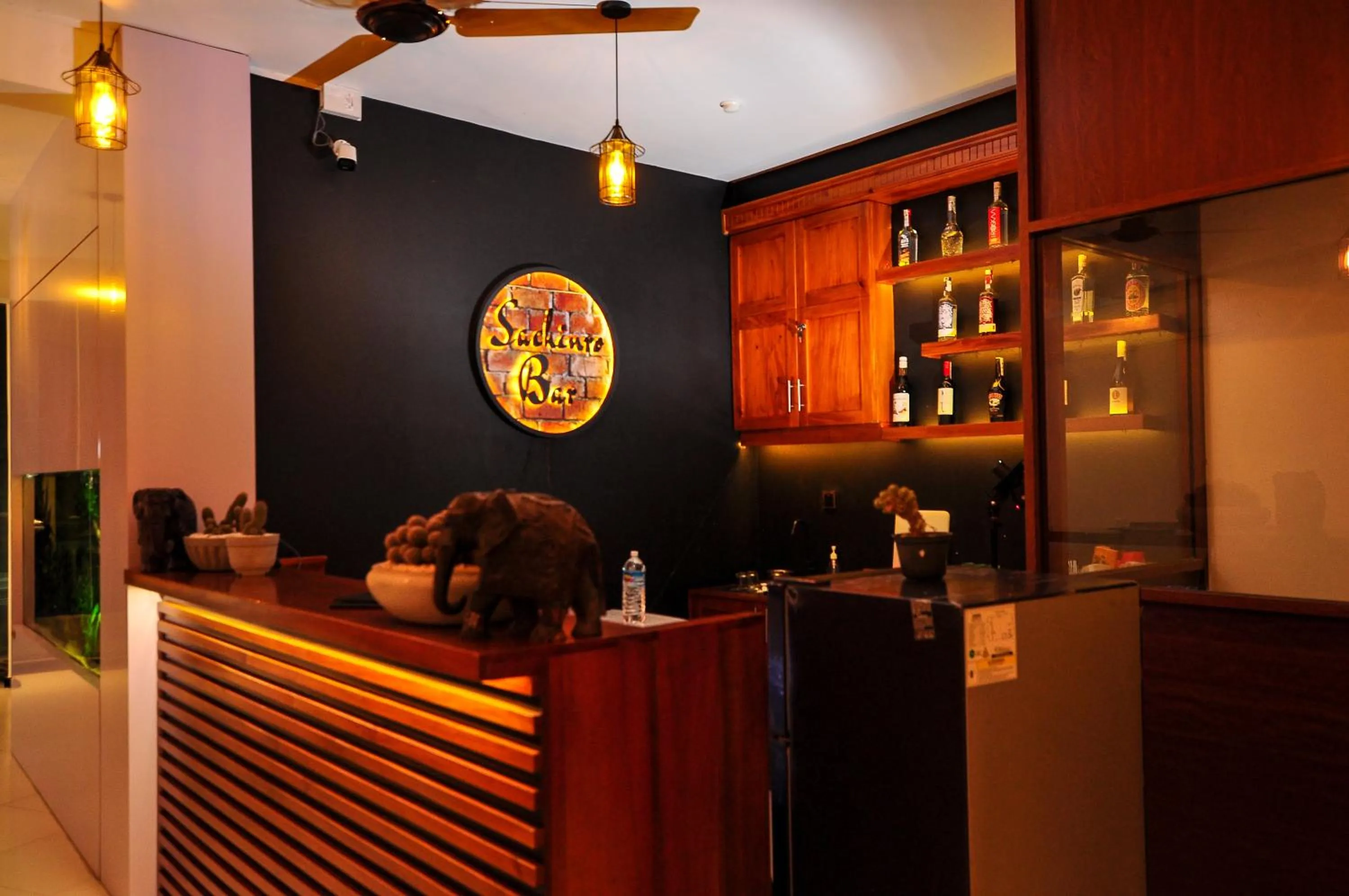 Lounge or bar in Sachinro Hotel Mirissa