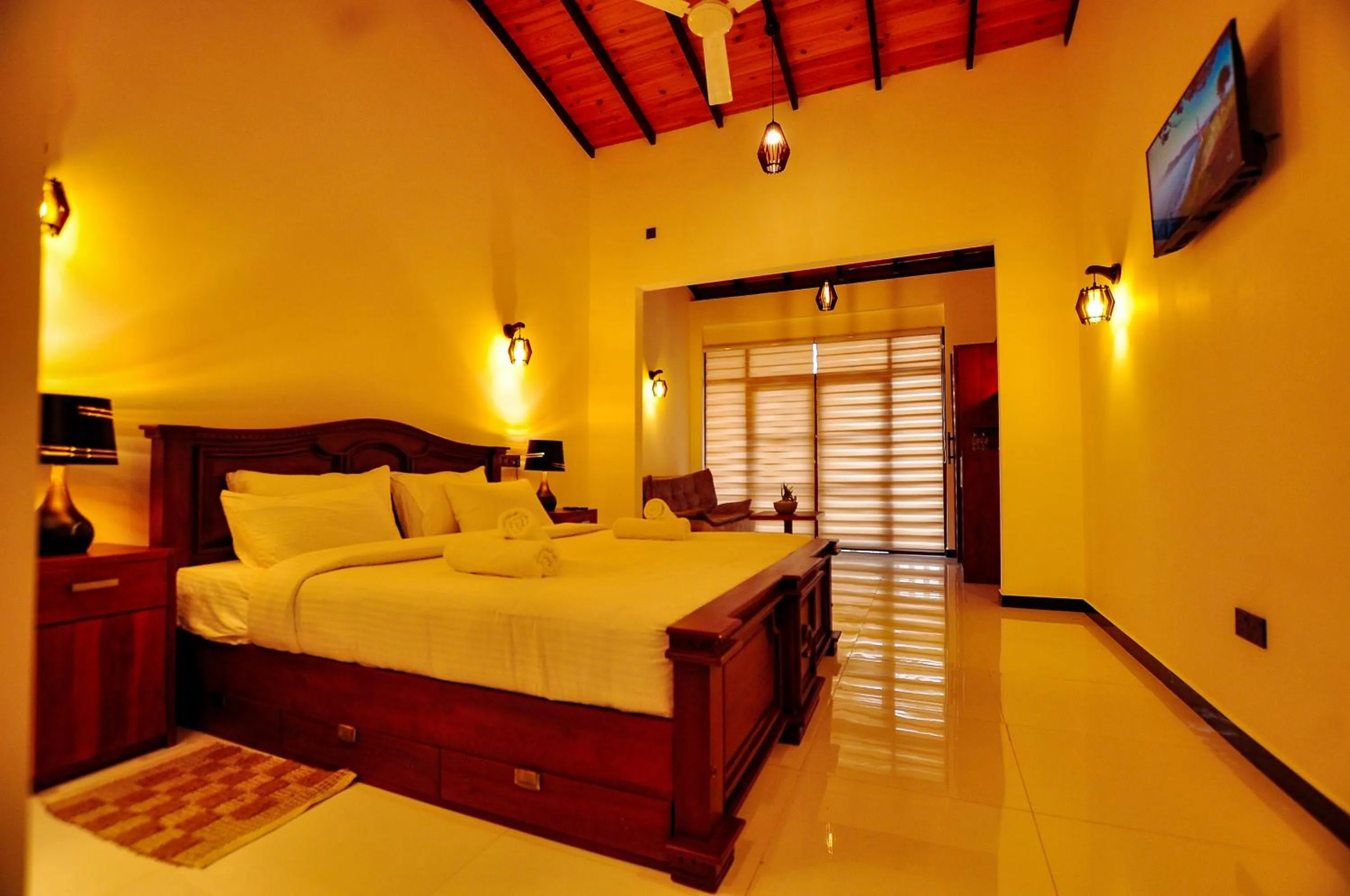 Bed in Sachinro Hotel Mirissa