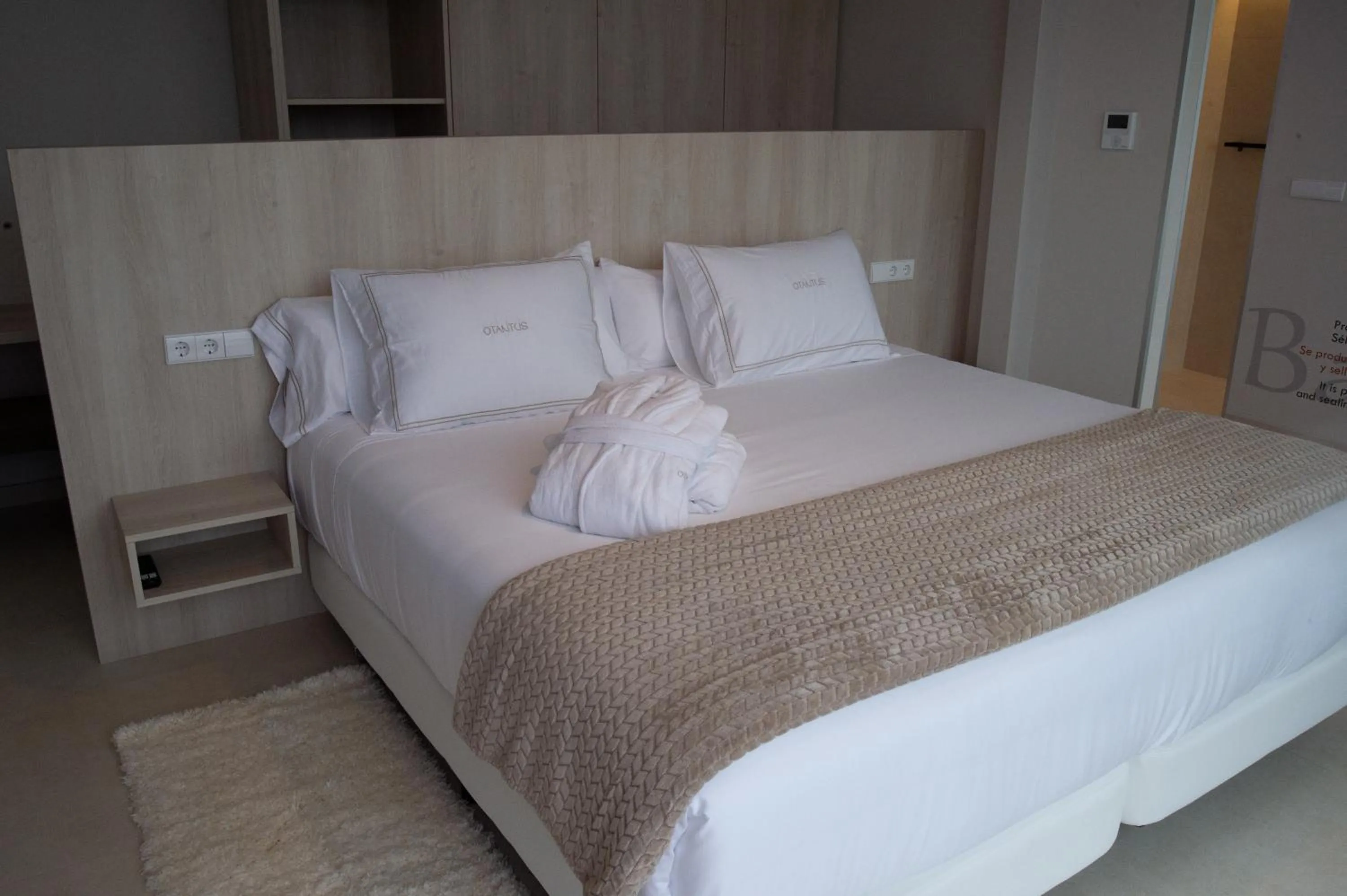 Bed in Otantus Hotel