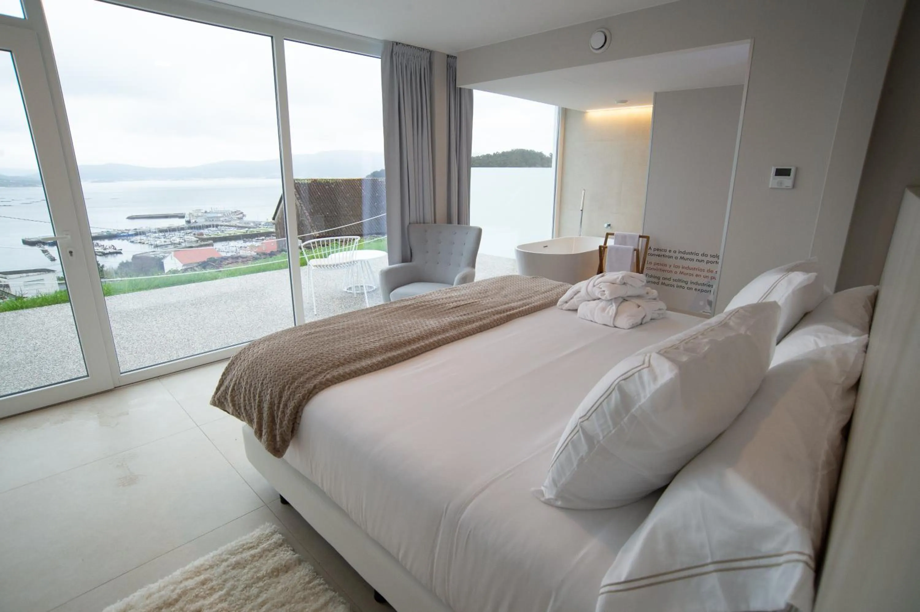 Bed in Otantus Hotel