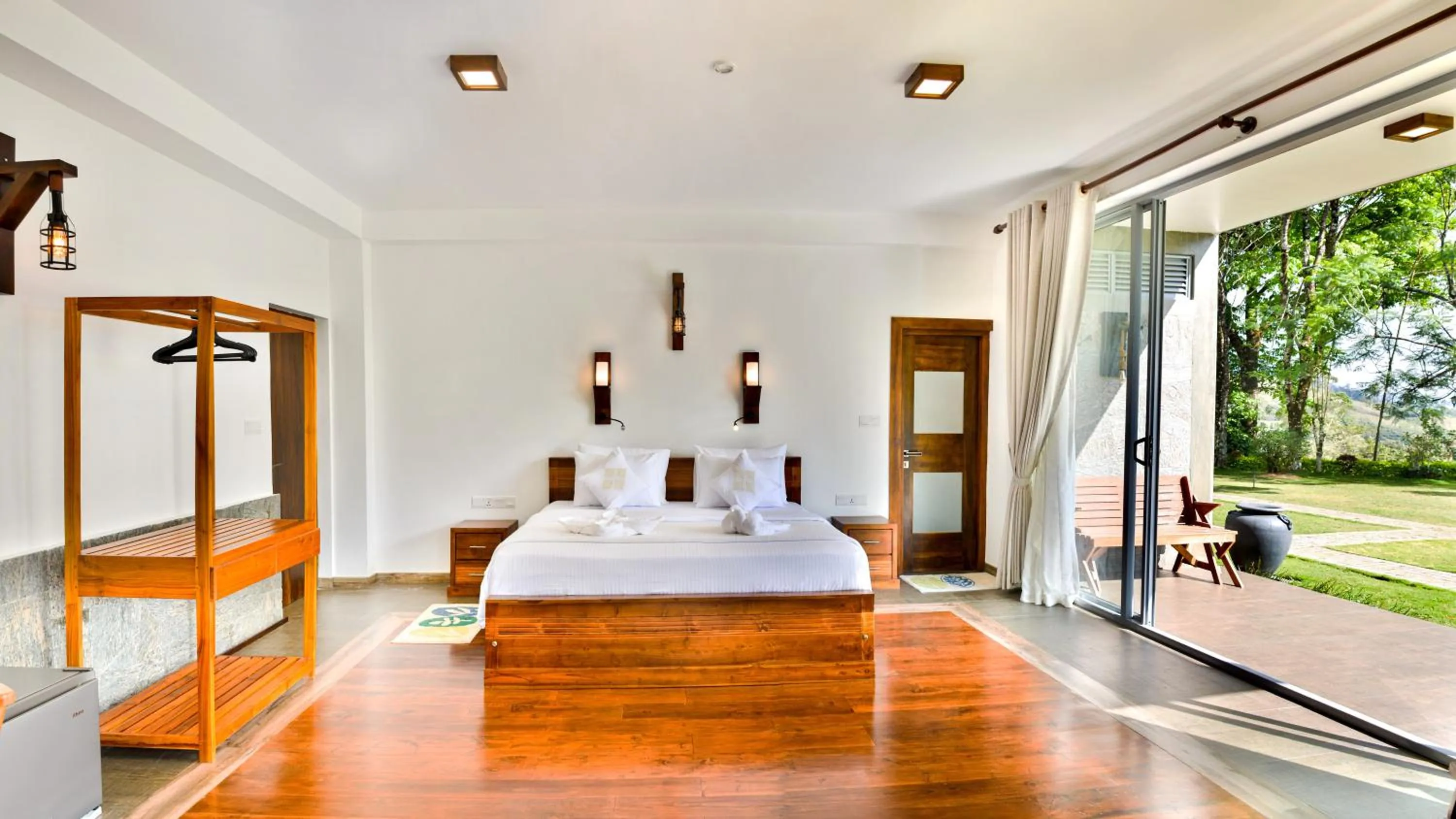 Photo of the whole room, Bed in Grand Argyle Resort