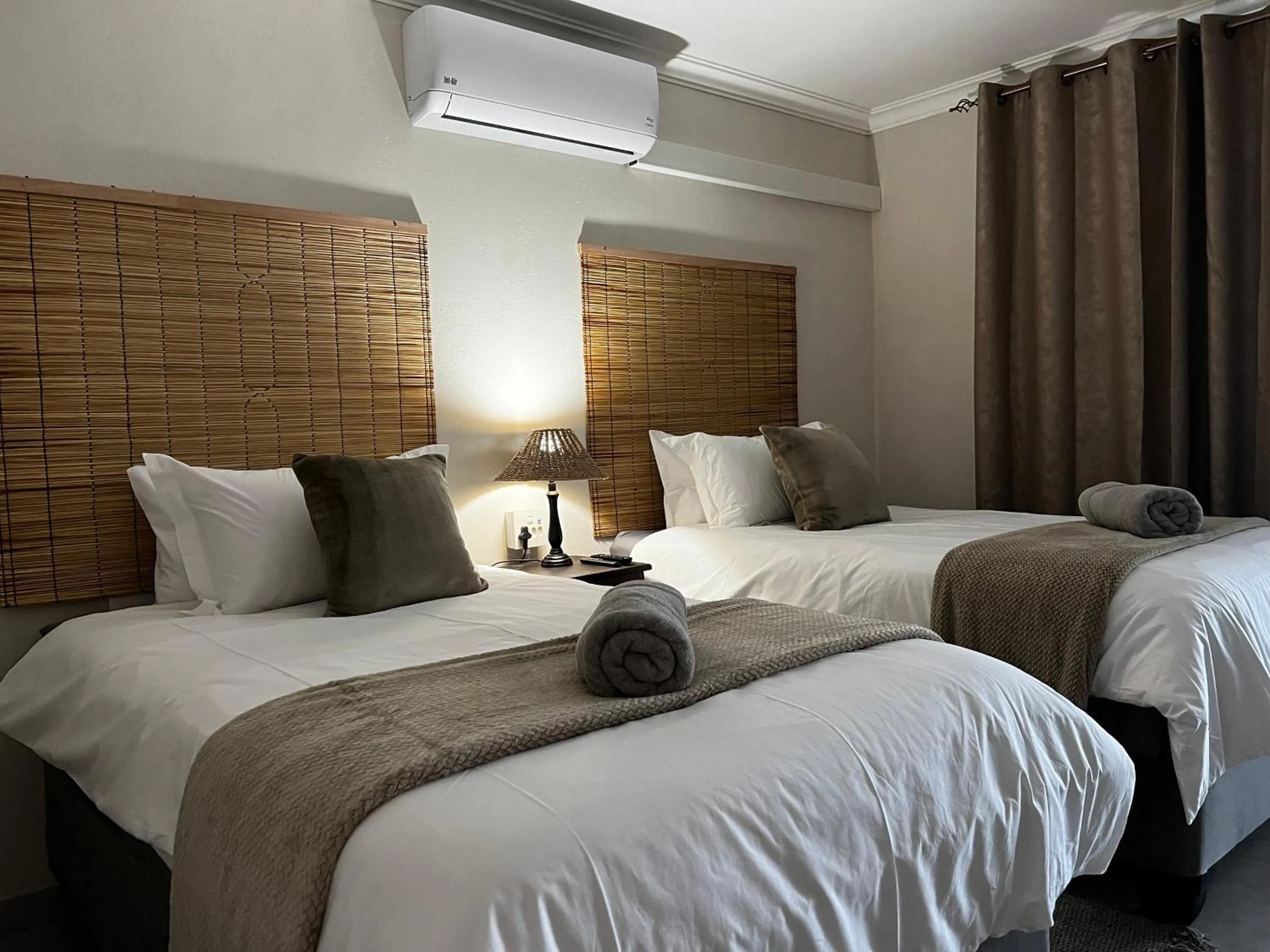Standard Twin Room in Moya-Sky