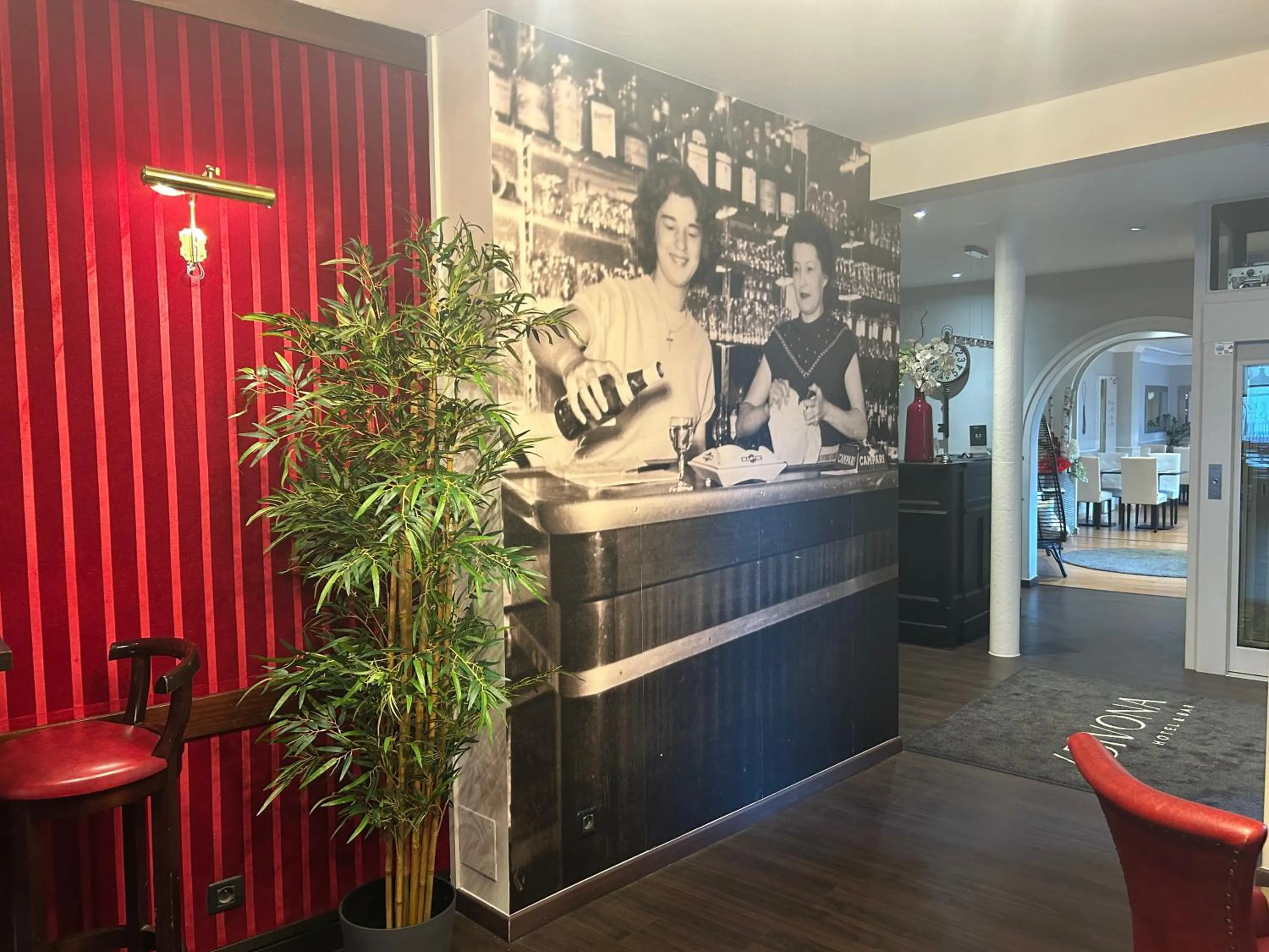 Lounge or bar in Hotel Le Divona "au coeur de Divonne"