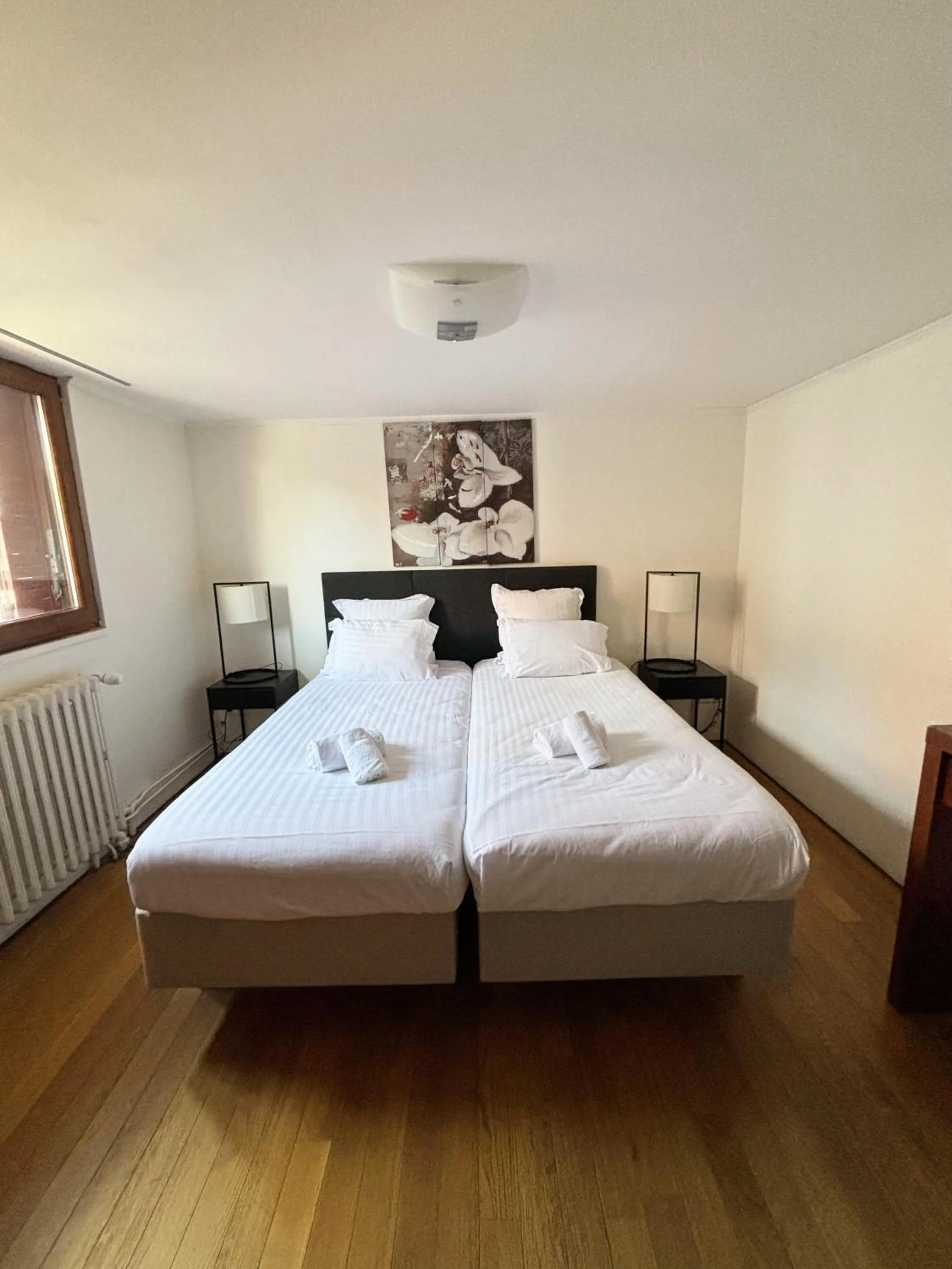 Bed in Hotel Le Divona "au coeur de Divonne"