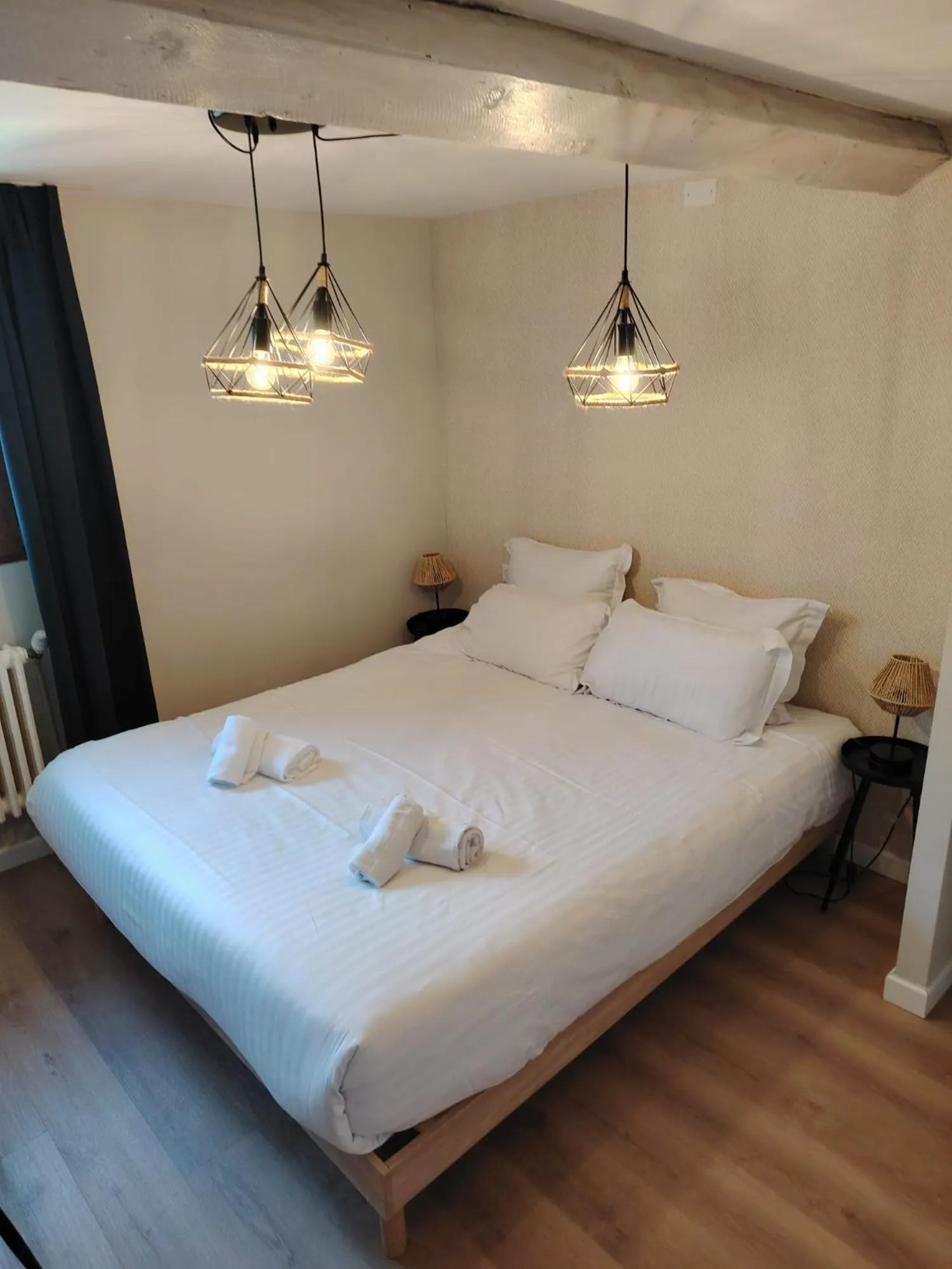 Bedroom, Bed in Hotel Le Divona "au coeur de Divonne"