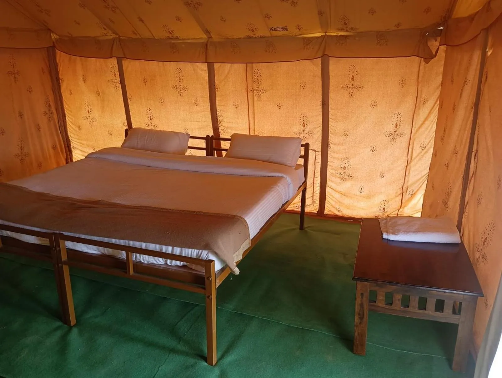 Bed in Bikaner Desert Camp and Resort