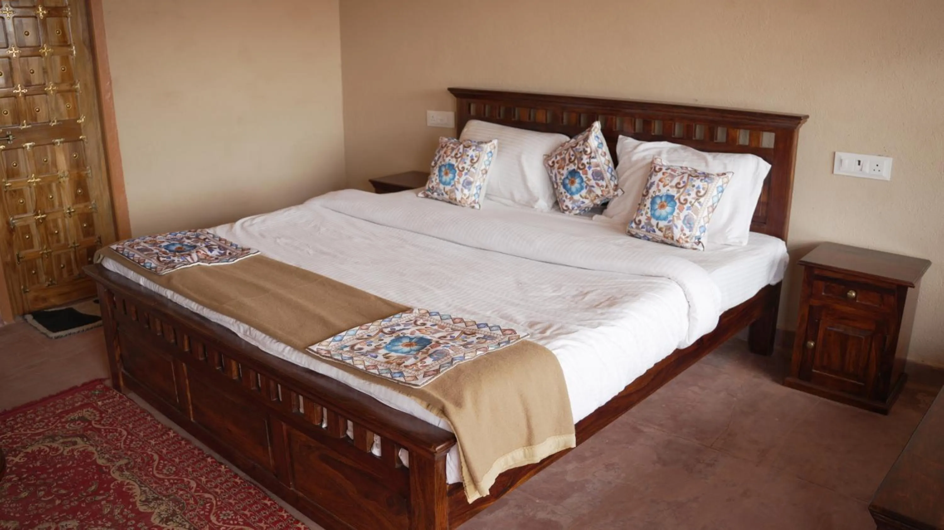 Bed in Bikaner Desert Camp and Resort