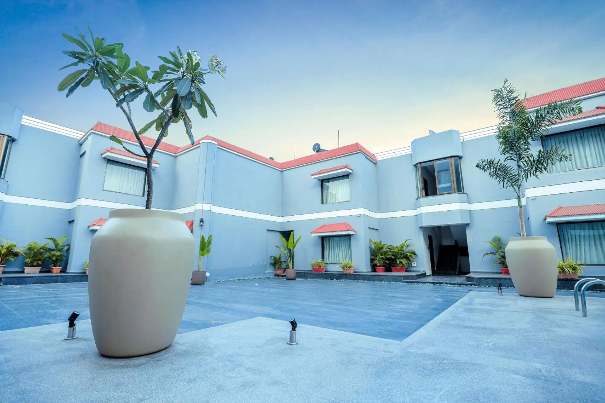 Property building in Hotel Atithi, Aurangabad