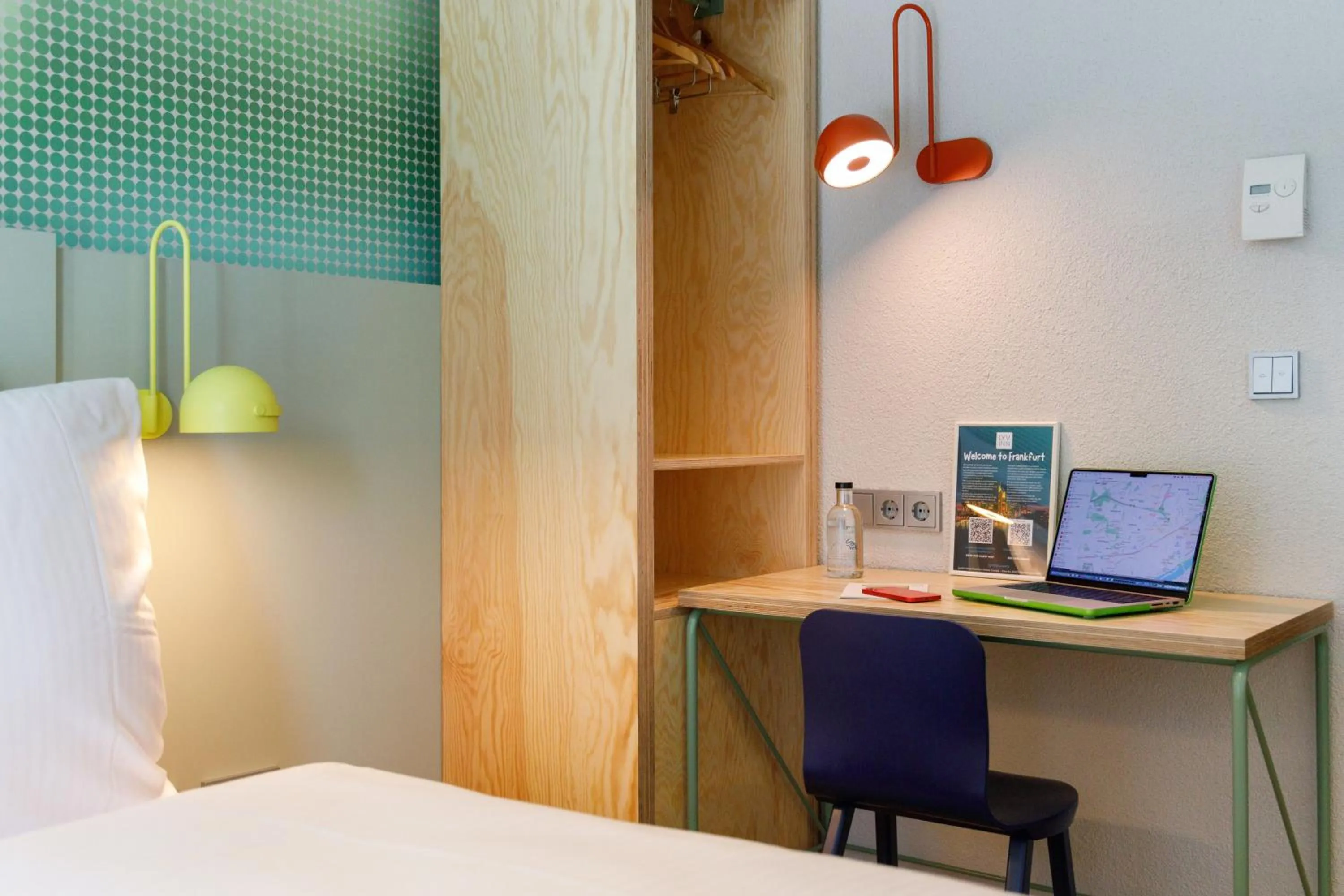 Bed in LyvInn Hotel Frankfurt