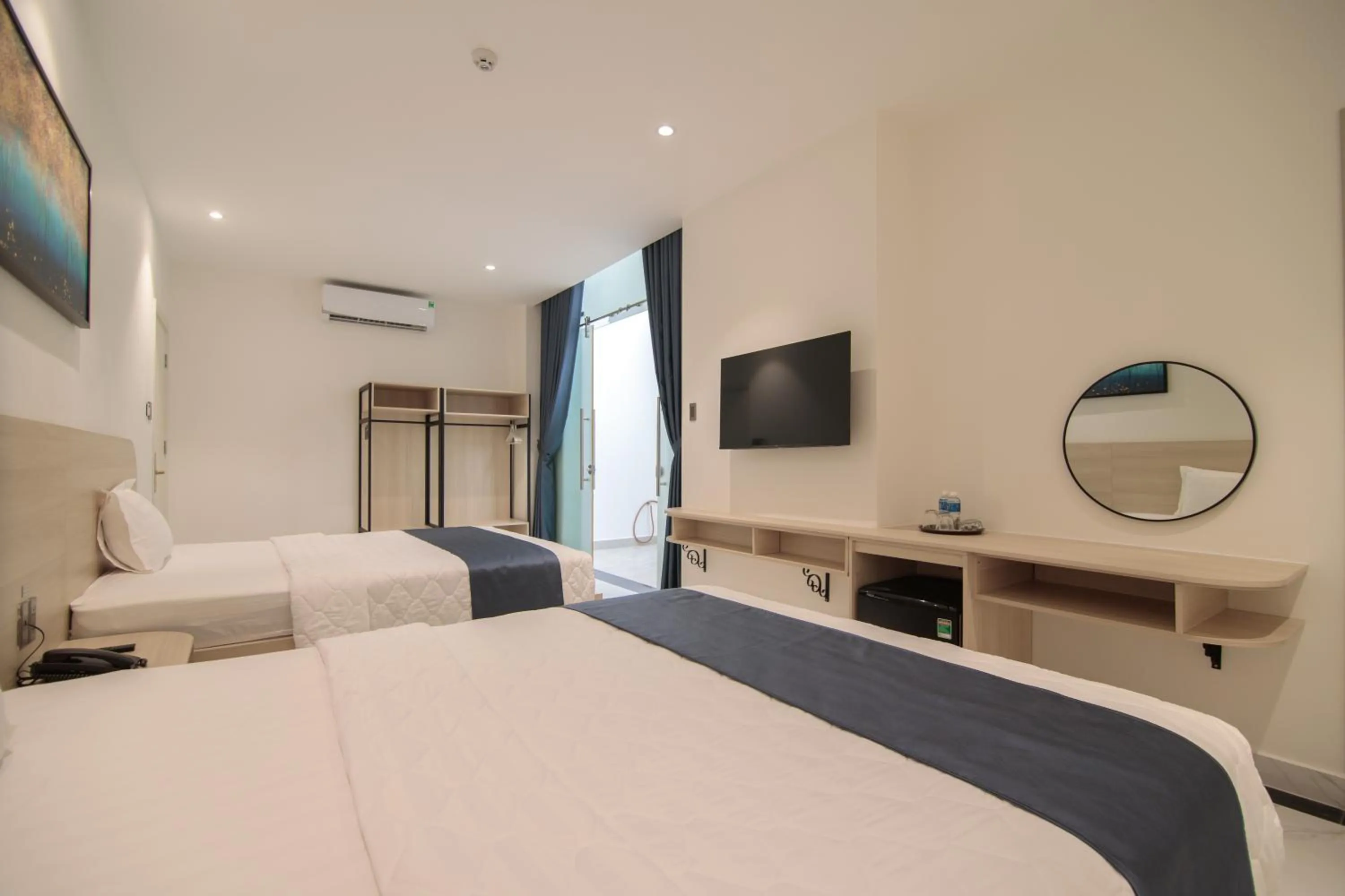 Bedroom, Bed in Bin Bin Hotel 8 - Near Sunrise City