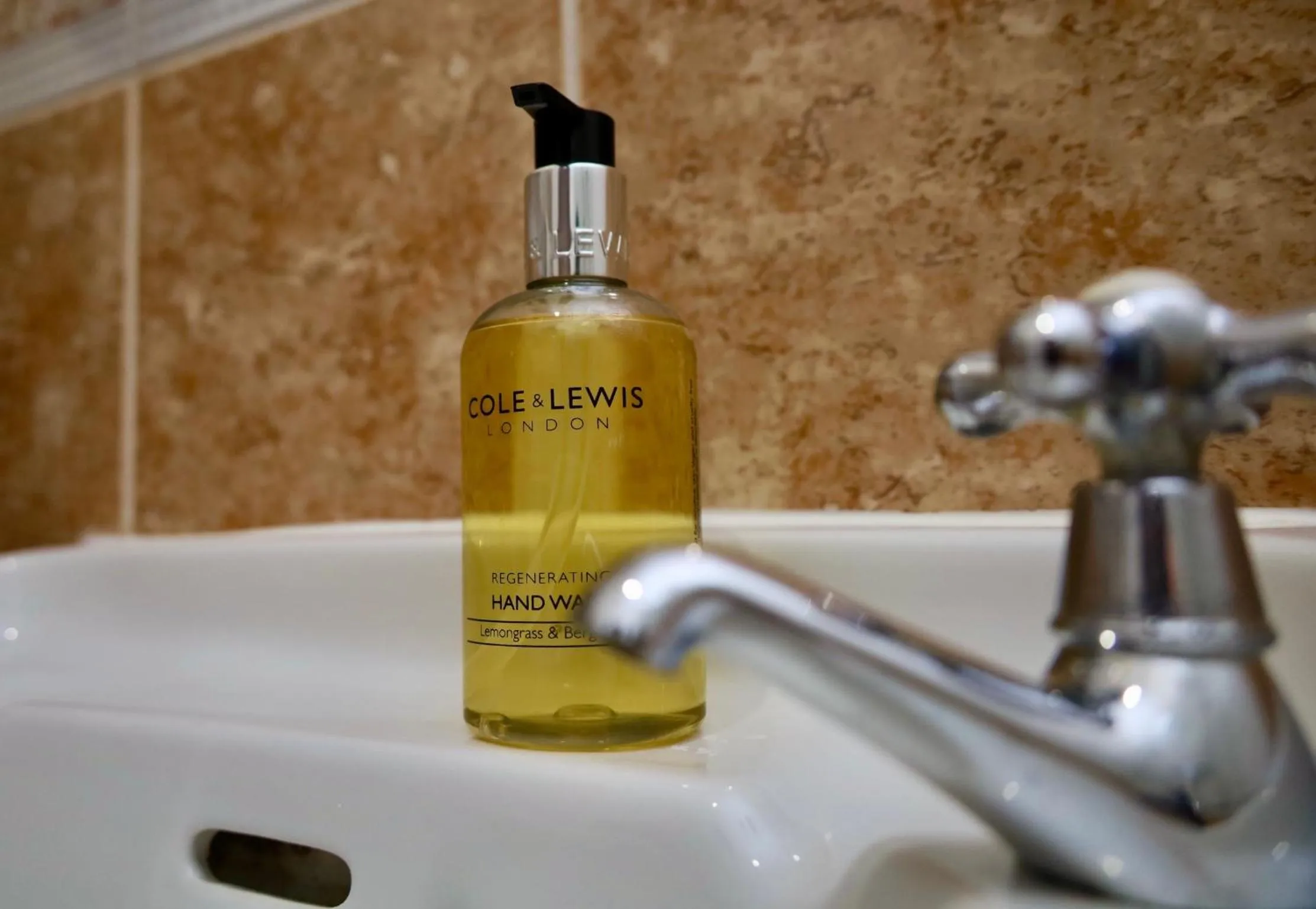 Bathroom in Sir William Hotel