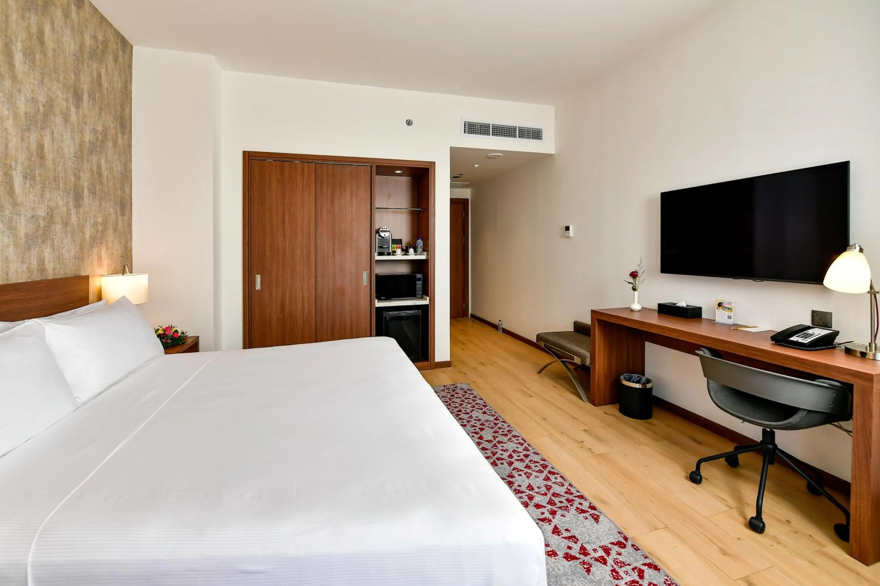 Bed in Comfort Hotel Riyadh Olaya