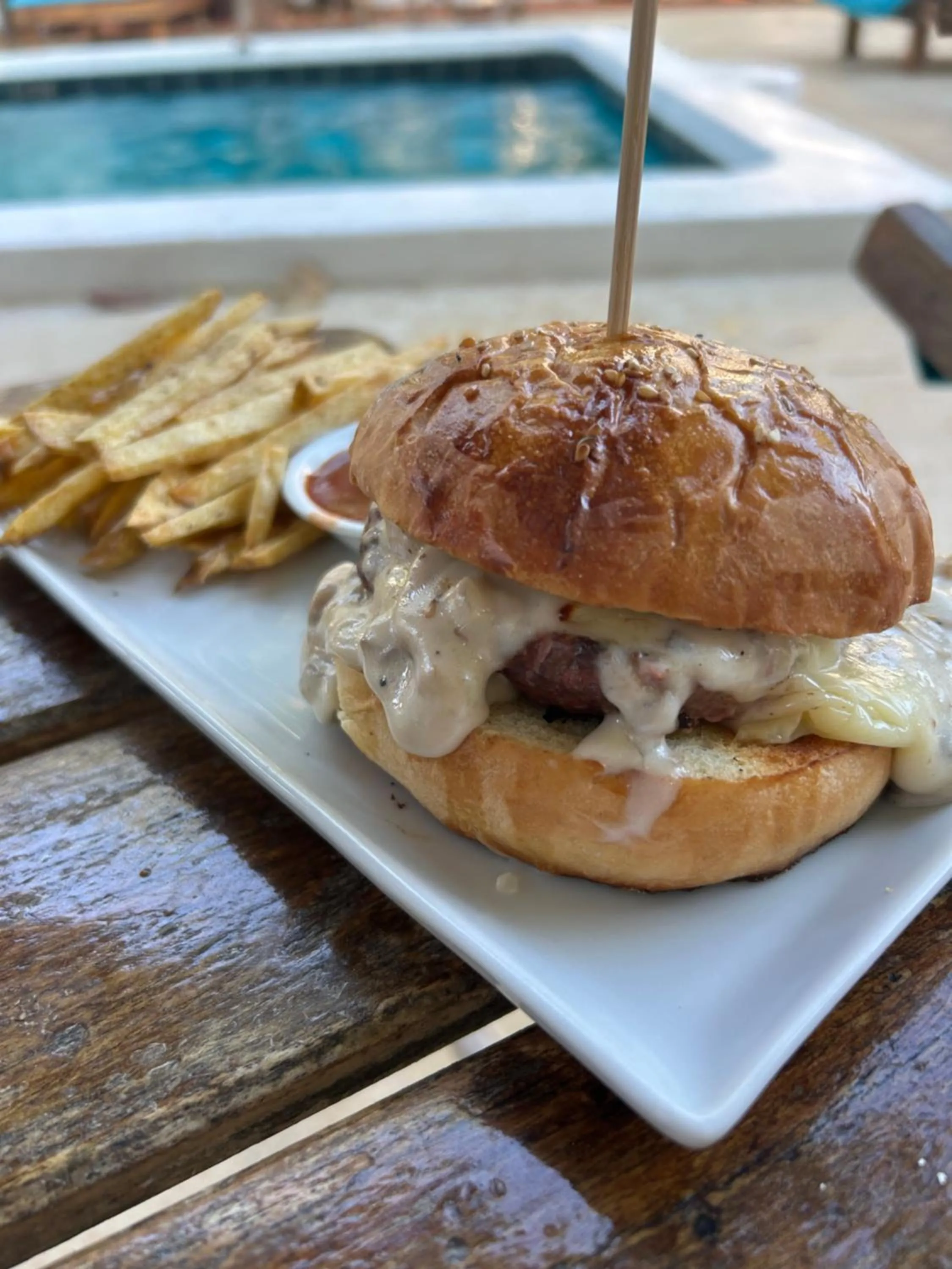 Restaurant/places to eat in Hotel Tranquilo