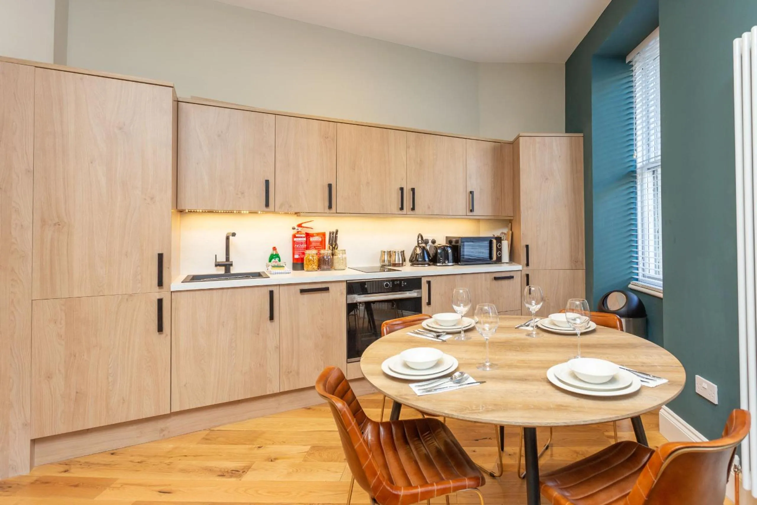 Kitchen or kitchenette in Royal 2bed apartment City Center