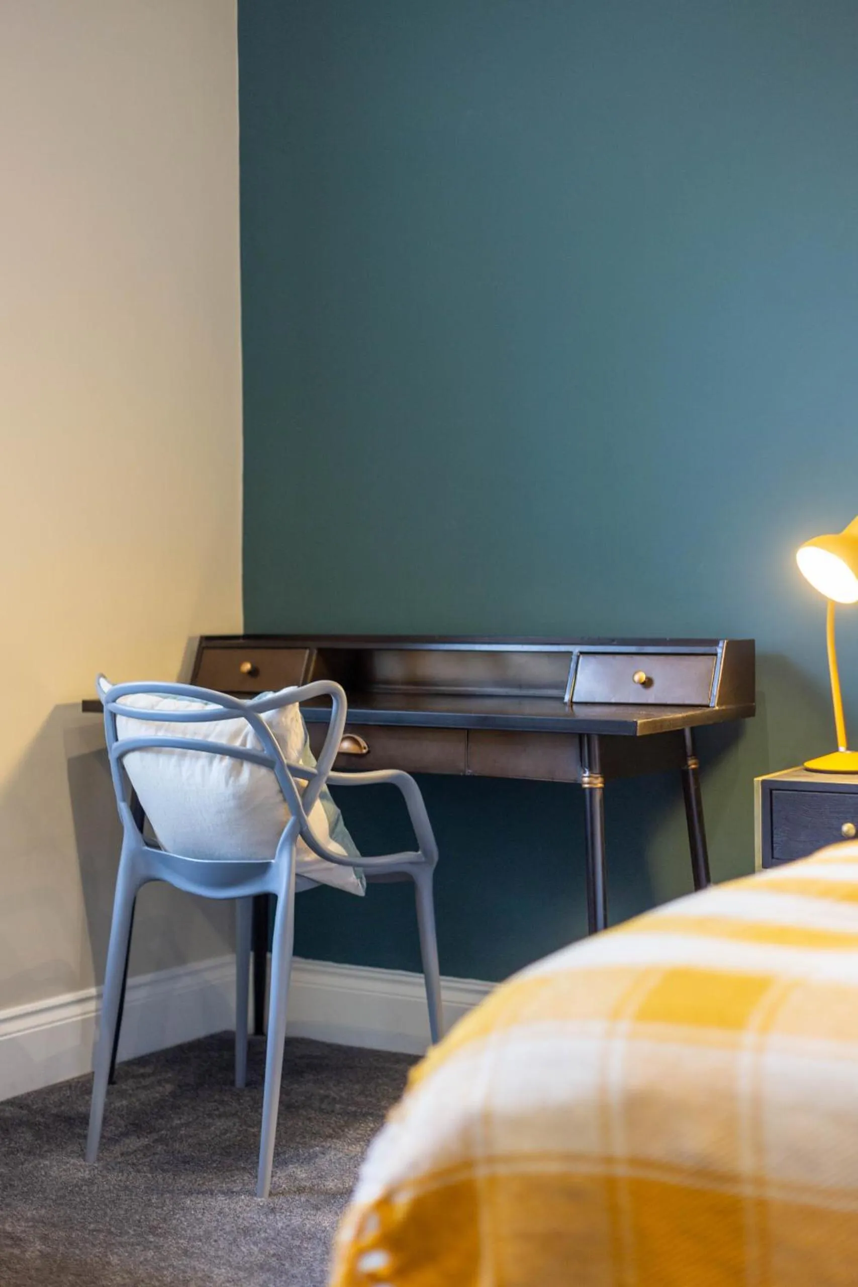 Bedroom, Bed in Royal 2bed apartment City Center