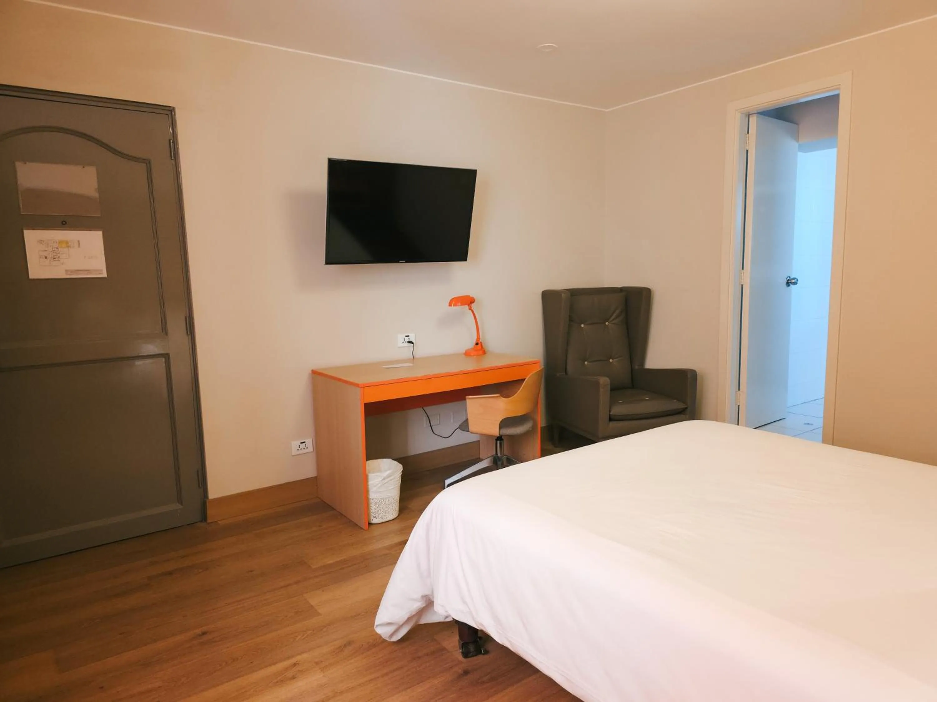 Photo of the whole room, Bed in ARTE HOTEL Lima