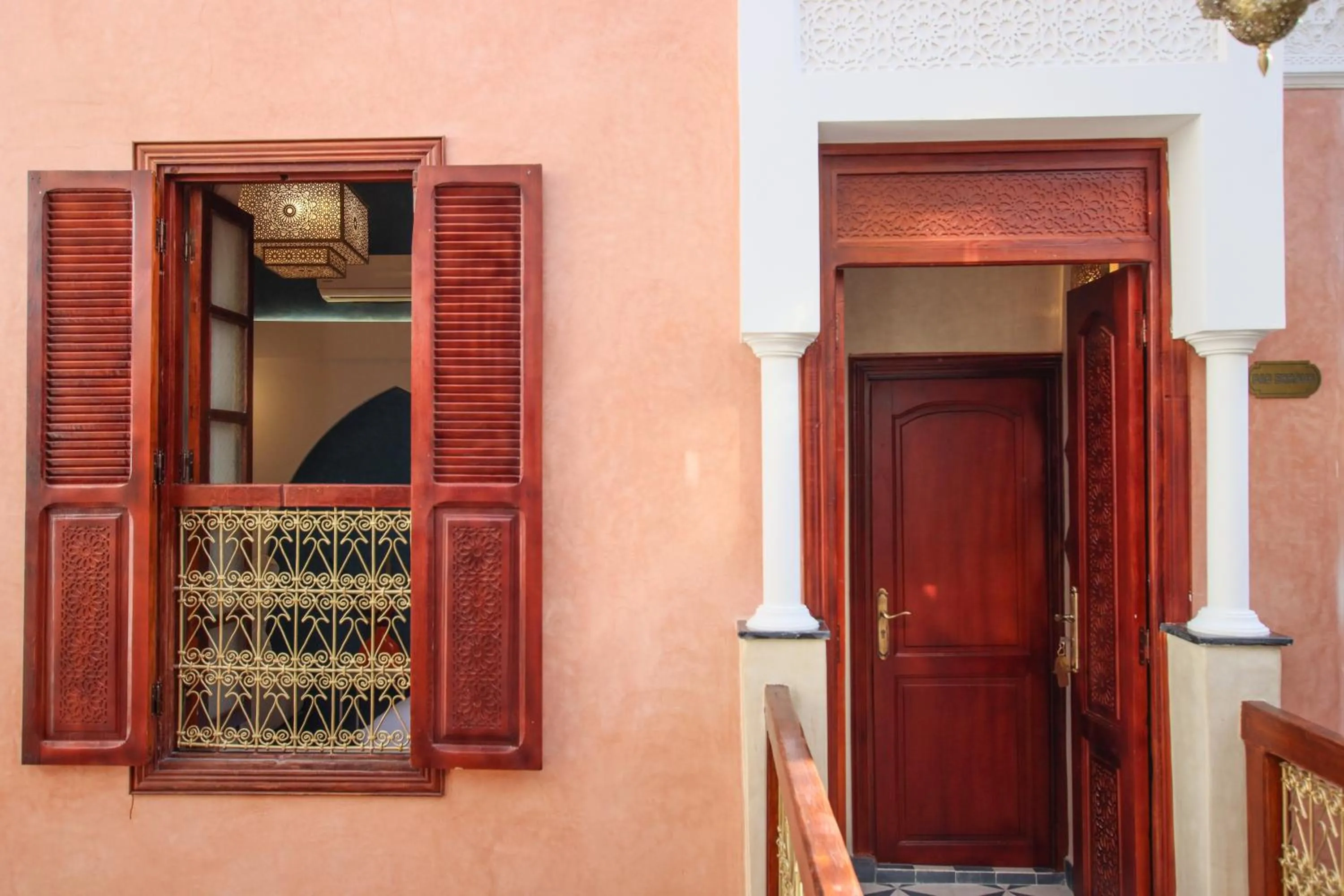 Property building in RIAD MARRAKECH DOORS