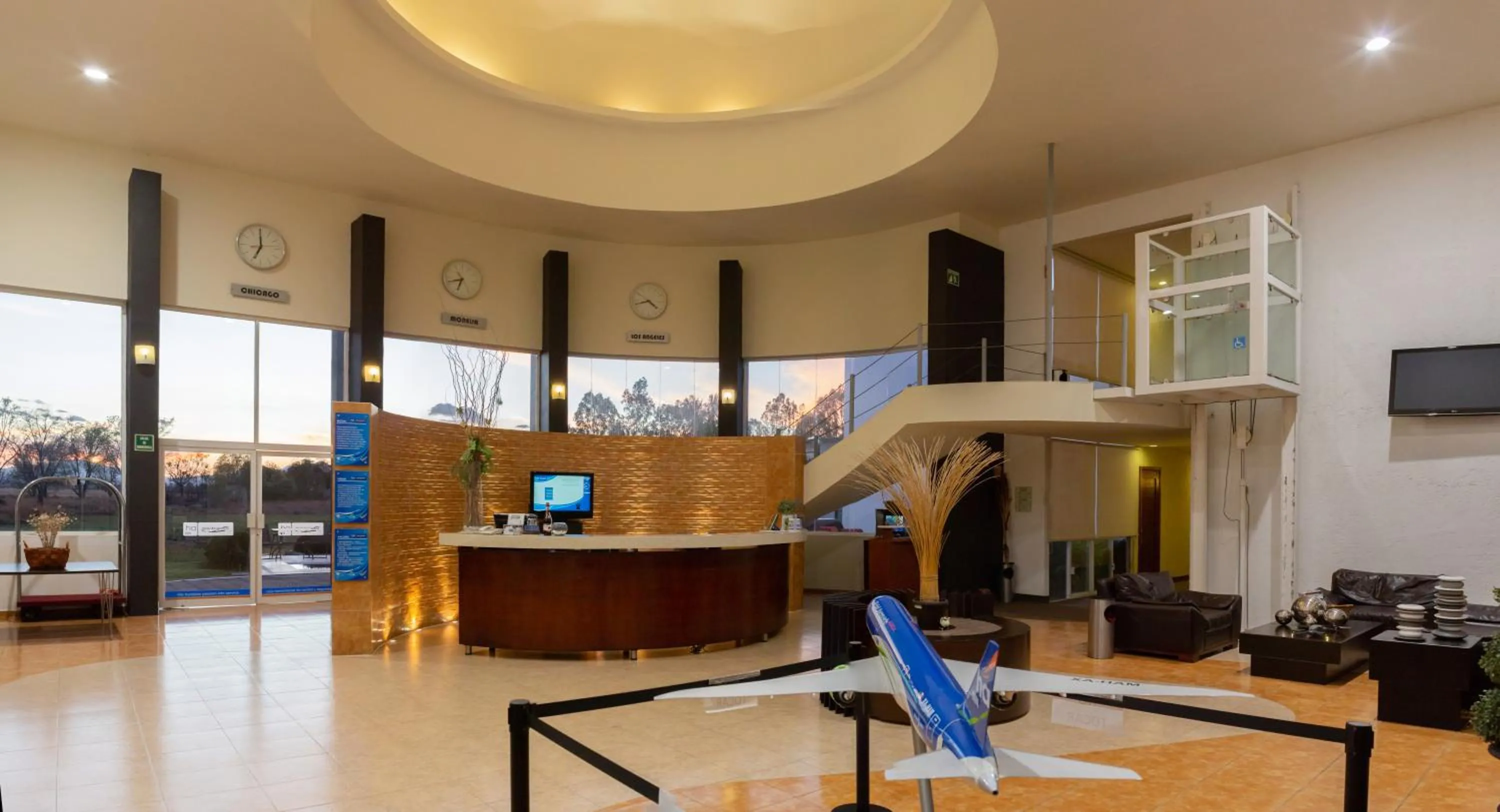 HOTEL AEROPUERTO MORELIA