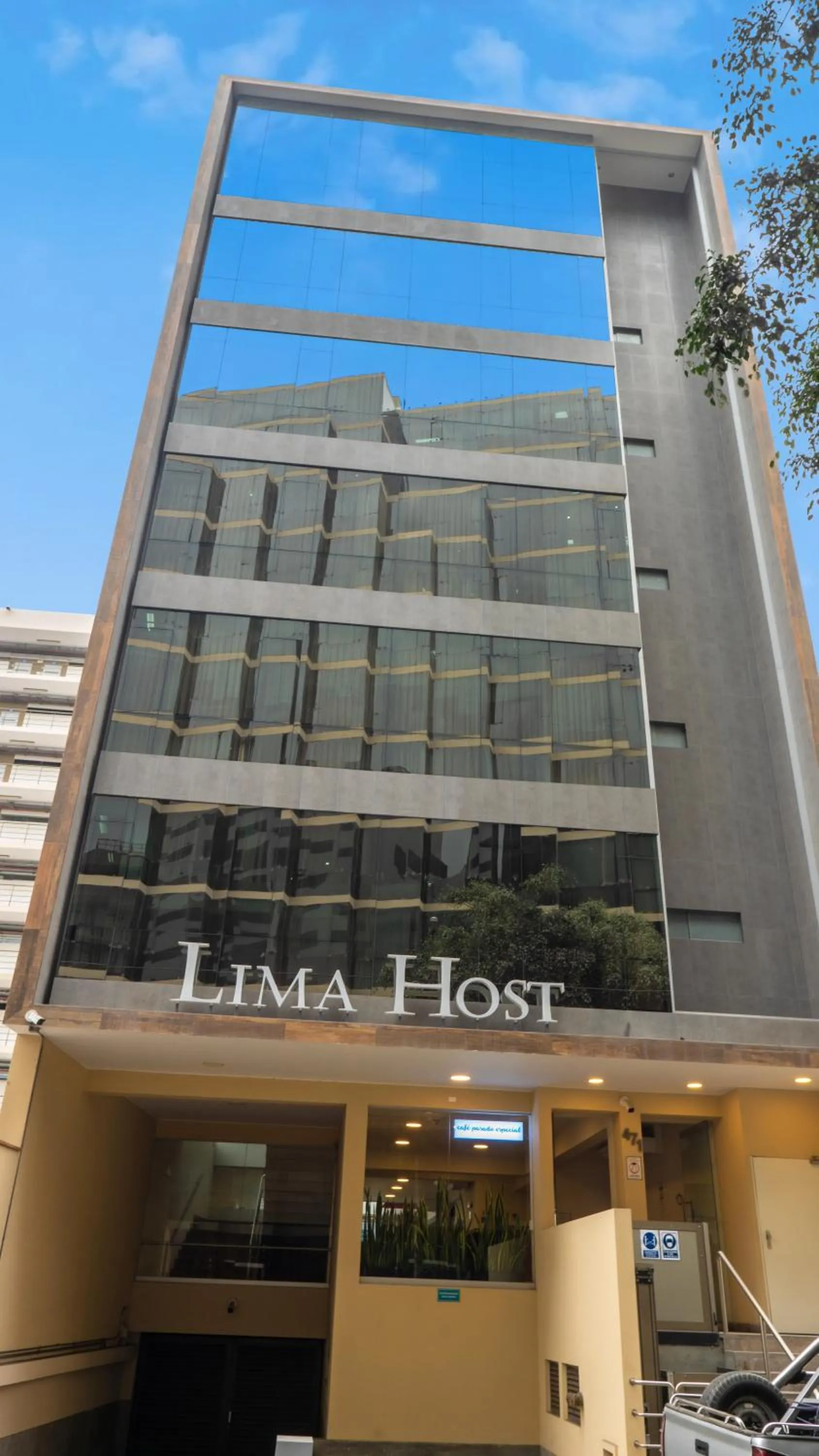 Property building in LIMA HOST