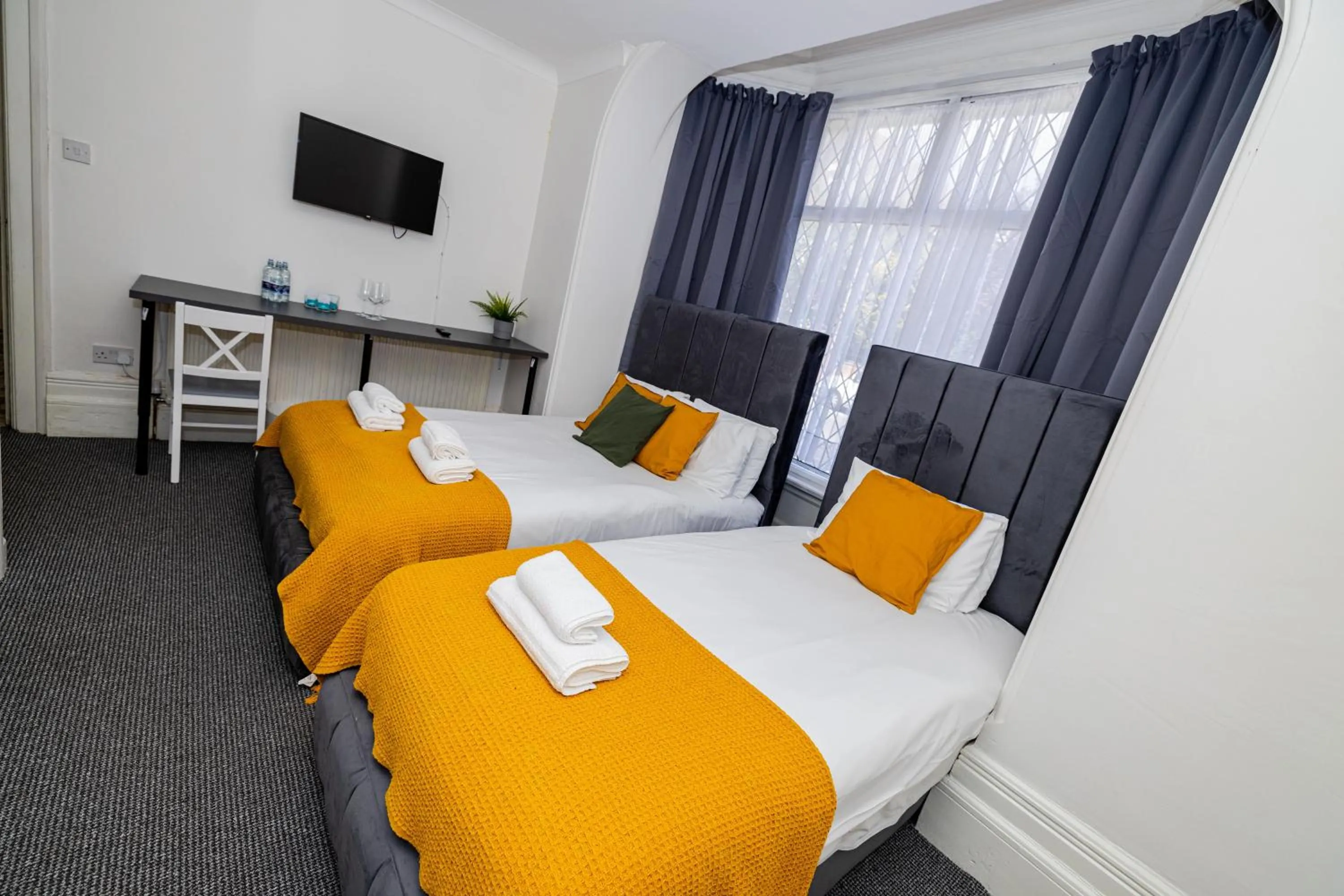 Bed in Woodford Hotel