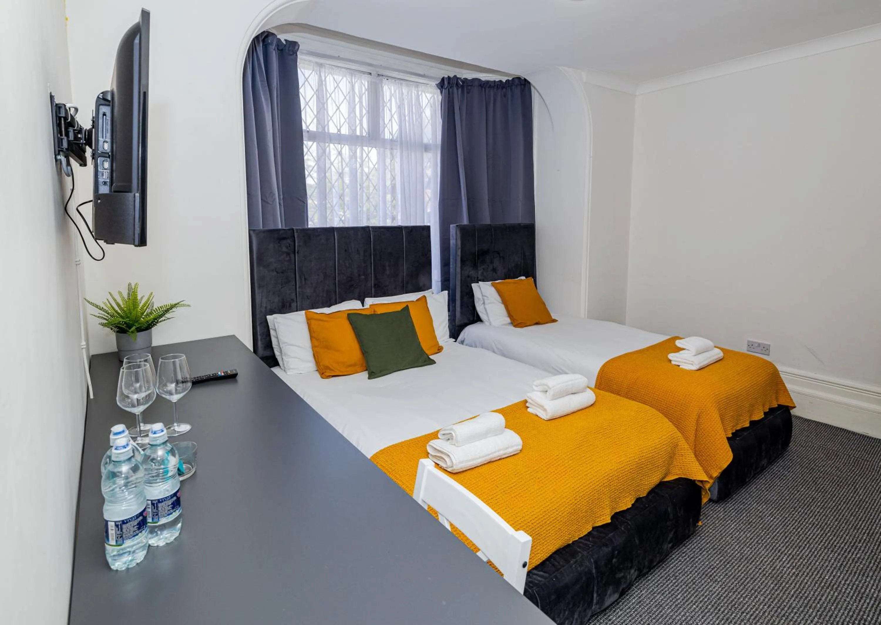 Bed in Woodford Hotel