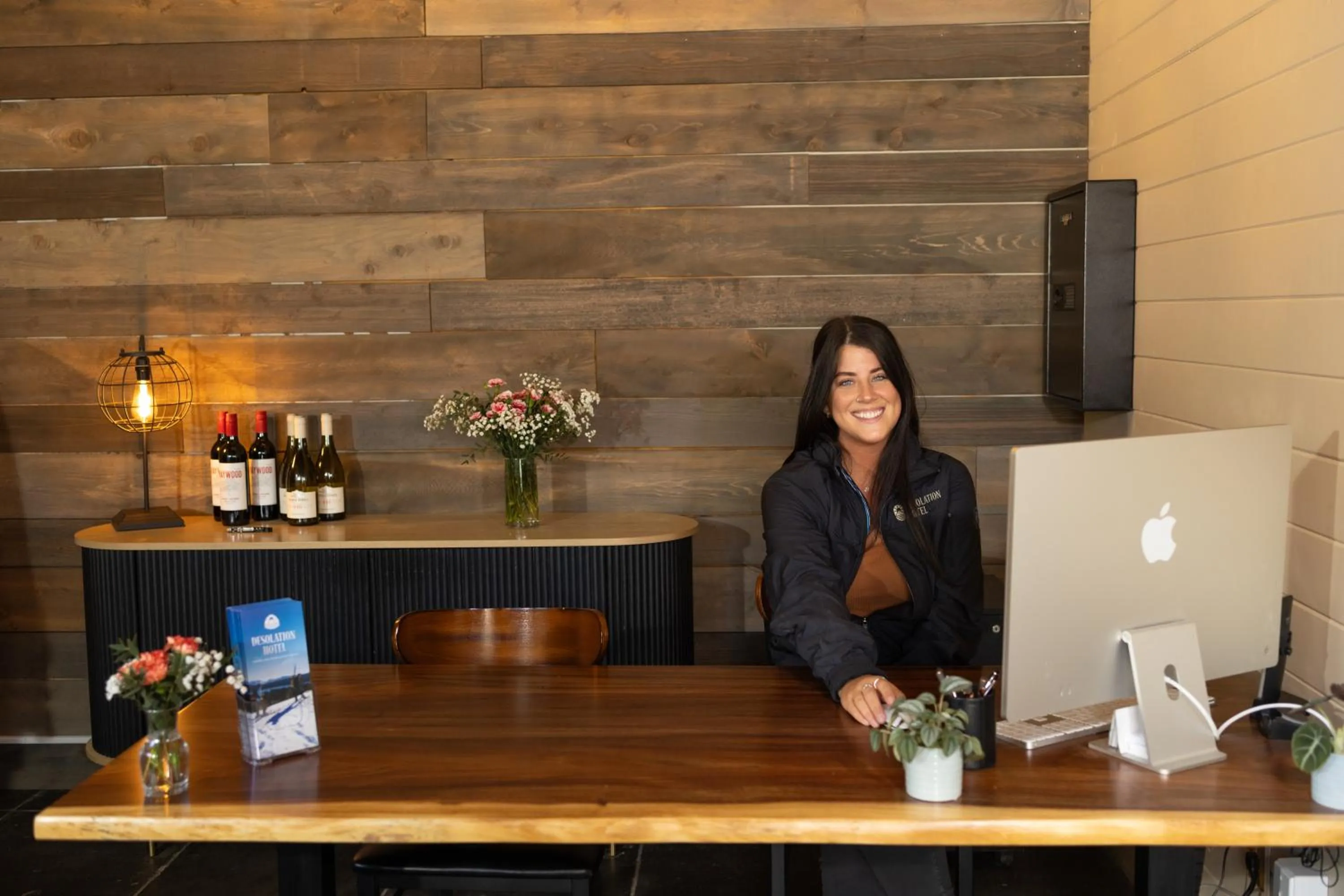 Lobby or reception in Desolation Hotel Hope Valley