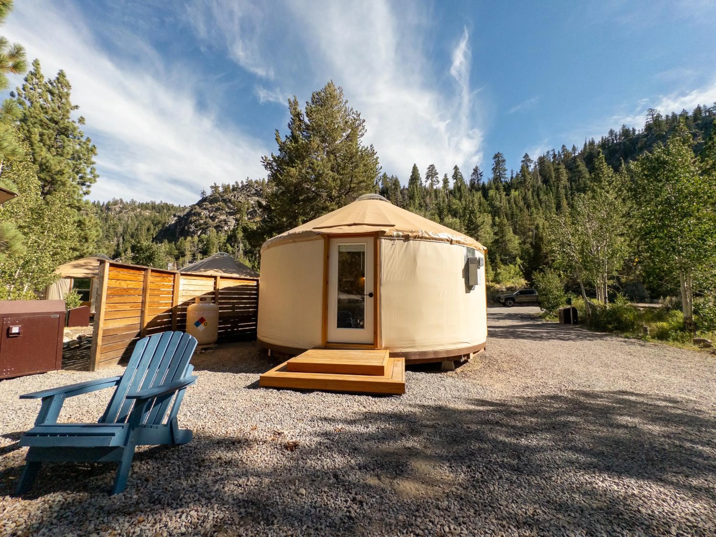 Desolation Hotel Hope Valley