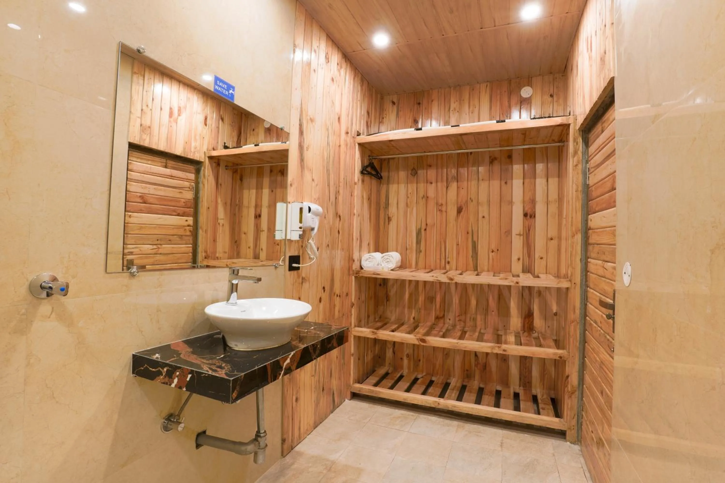 Bathroom in Hamilton palace