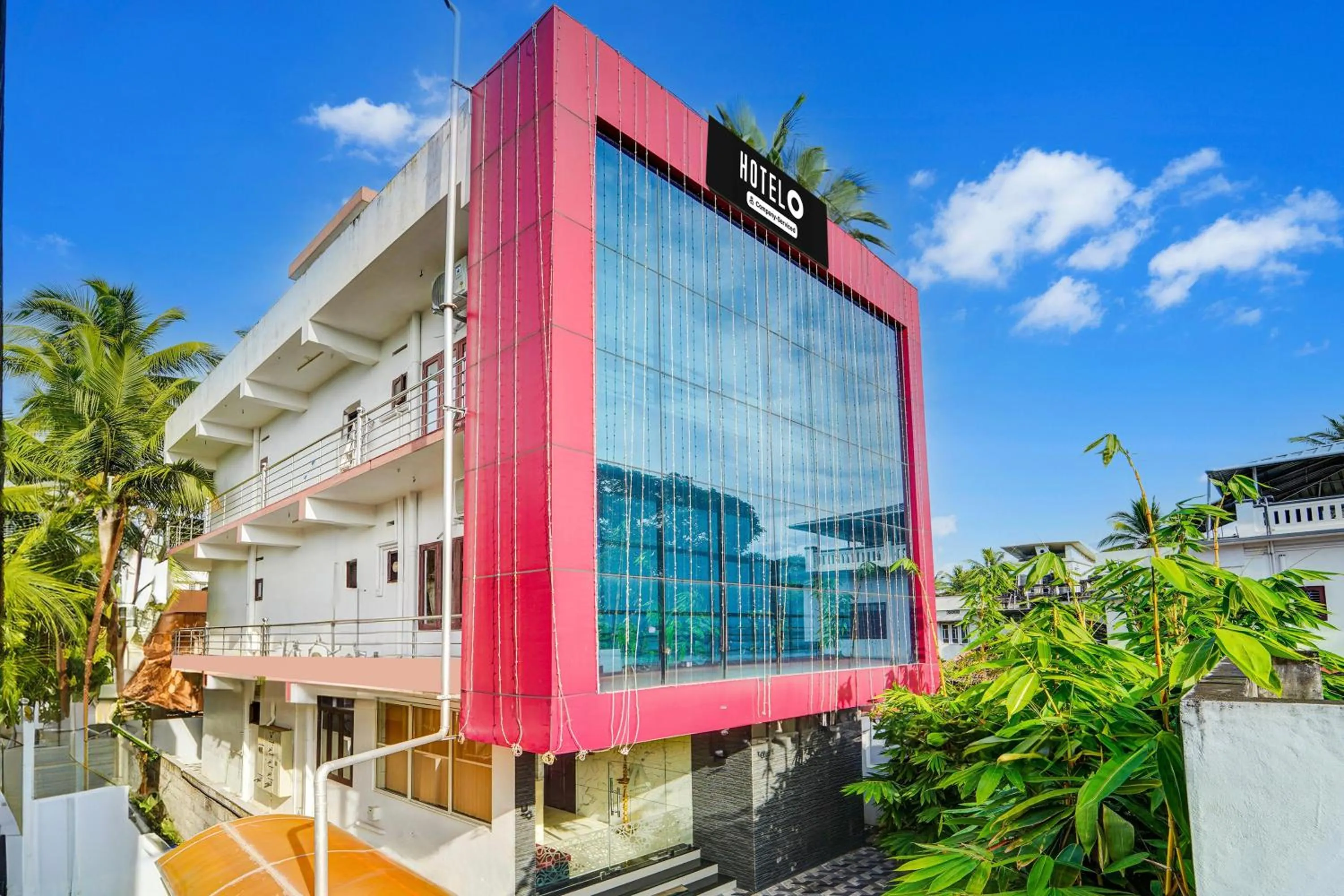 Facade/entrance in Super Hotel O Attukal Near Attakulangara Formerly Remya Residency