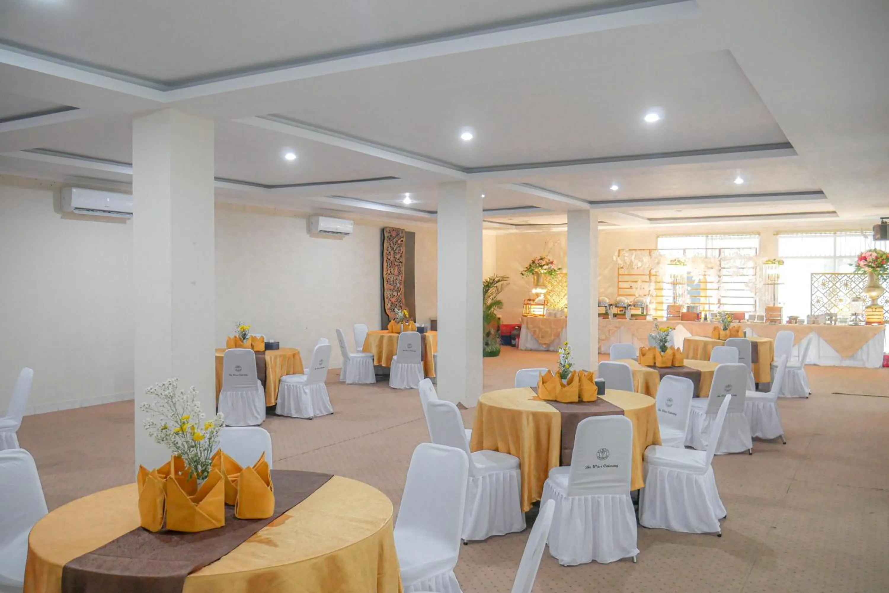 Meeting/conference room in Royal Brongto Hotel