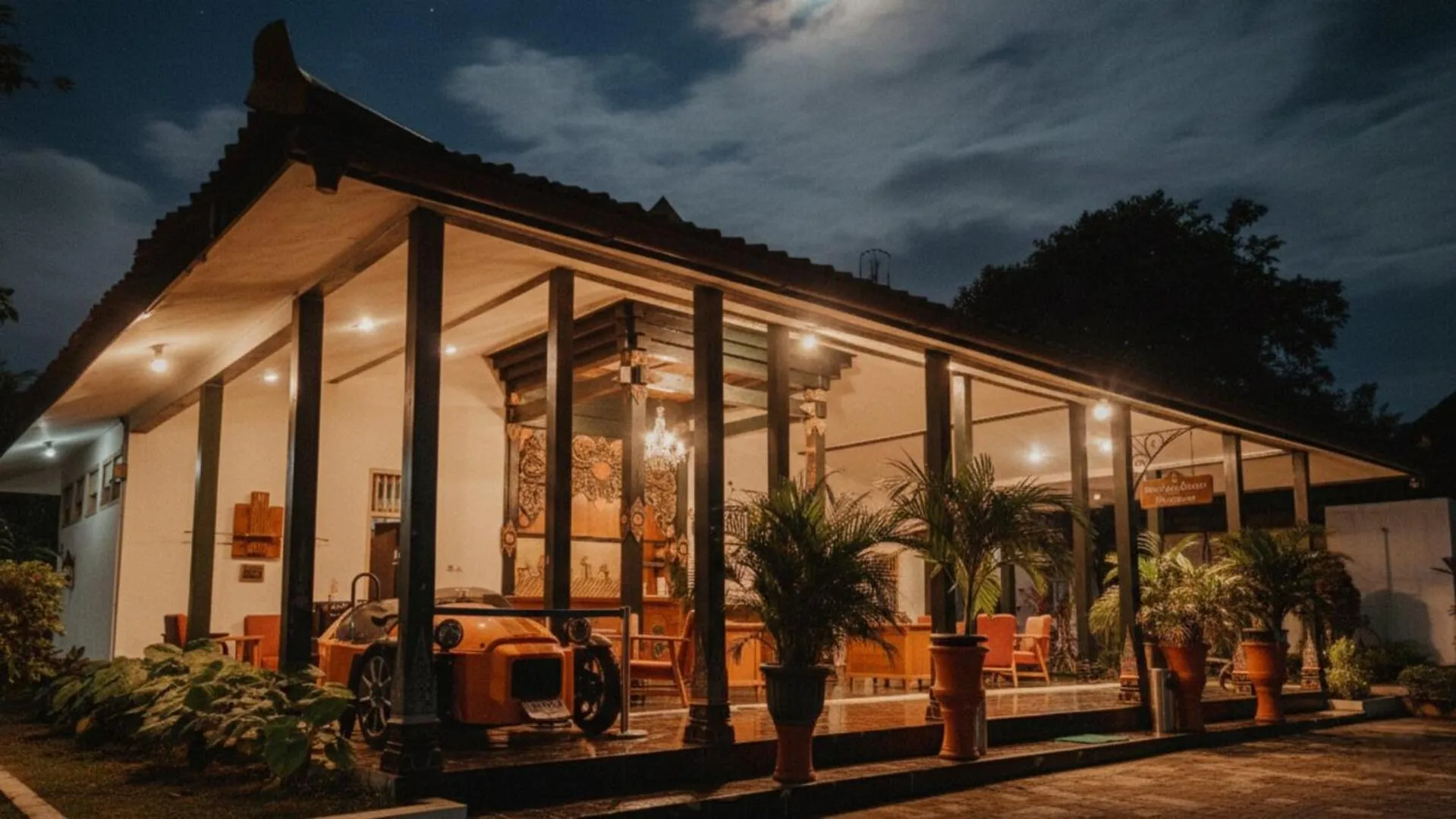 Lobby or reception in Royal Brongto Hotel